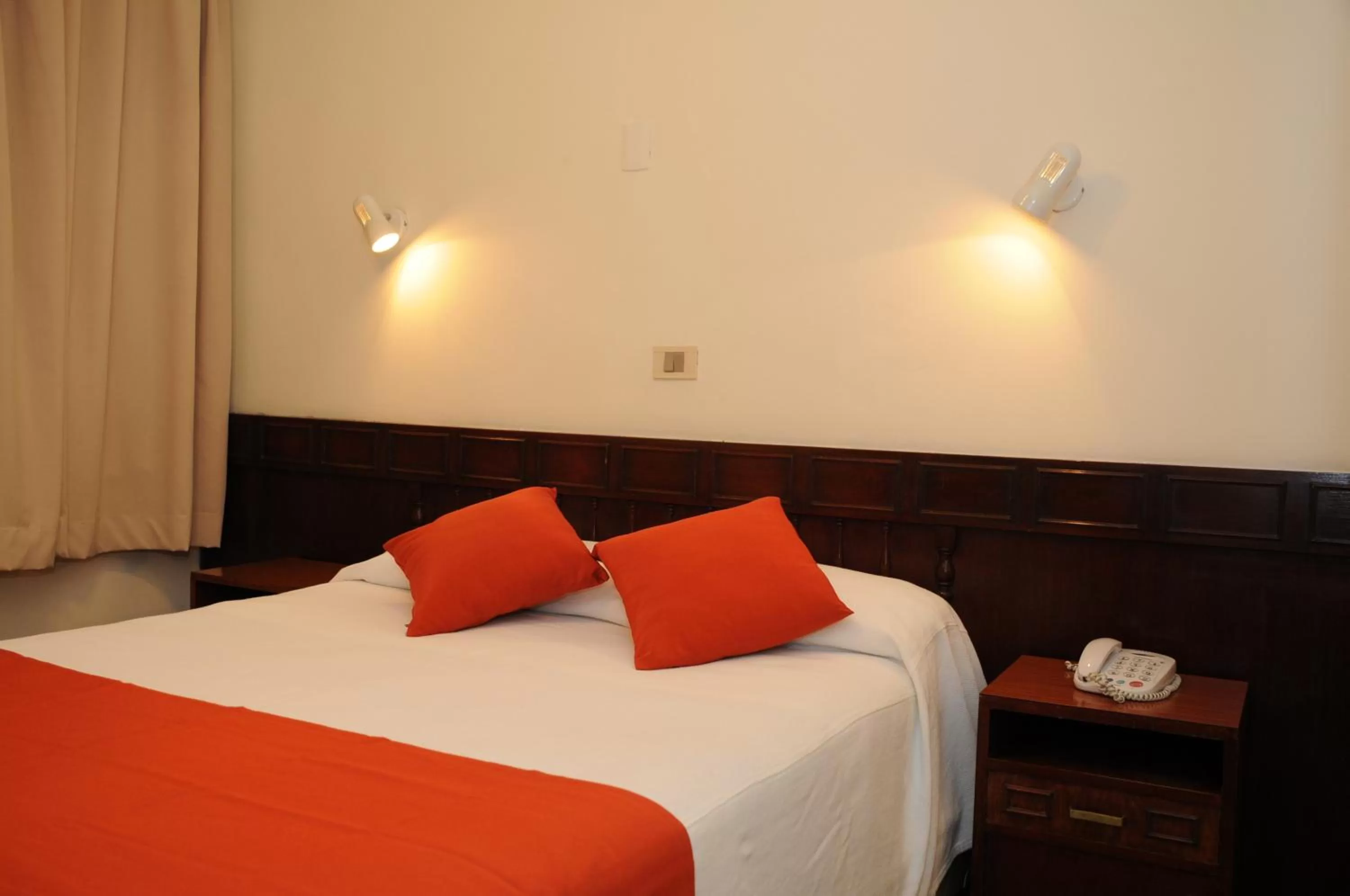 Bed in Hotel California