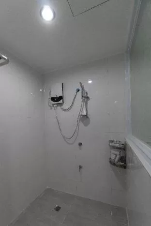 One Averee Bay Hotel