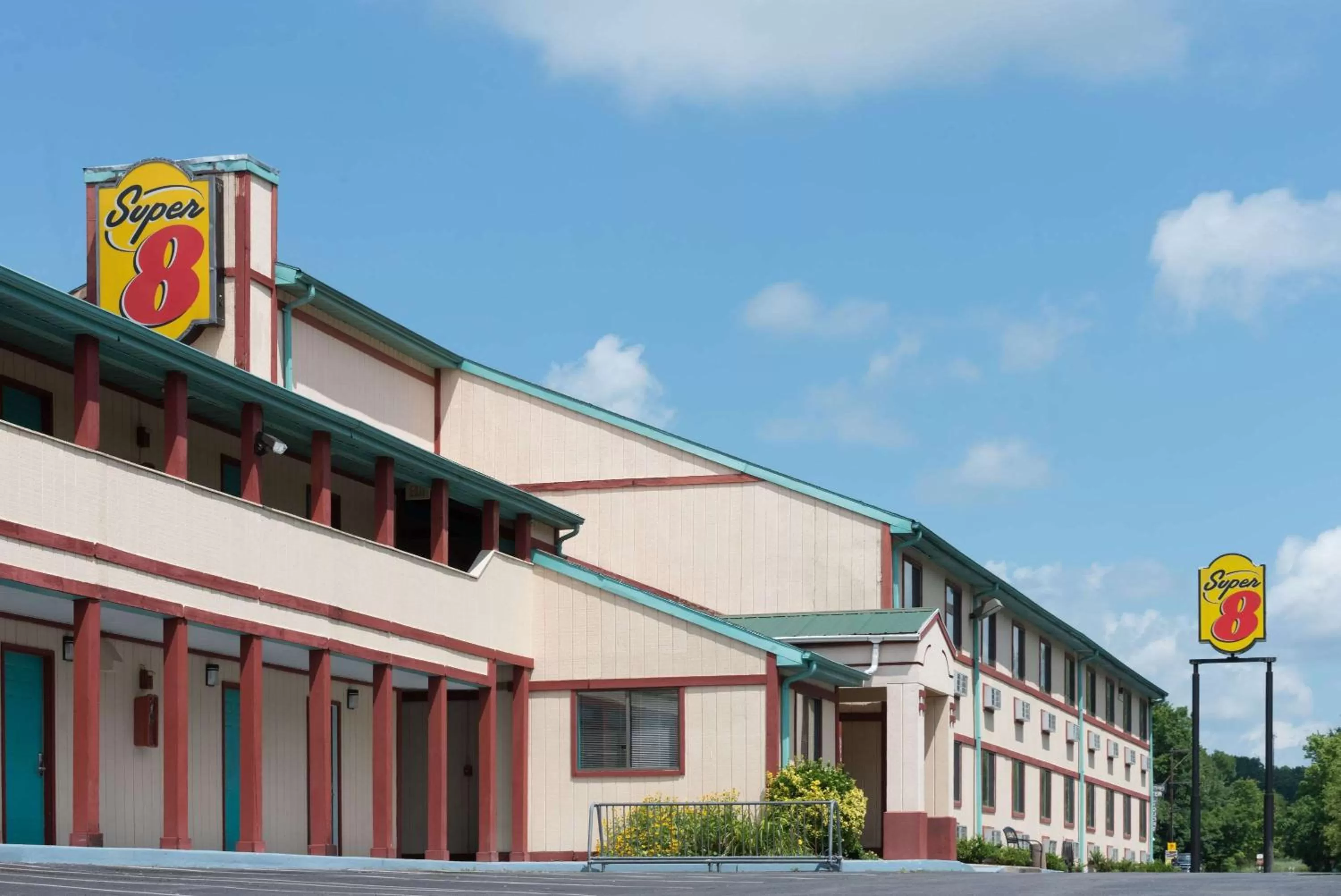 Property building in Super 8 by Wyndham Hancock MD