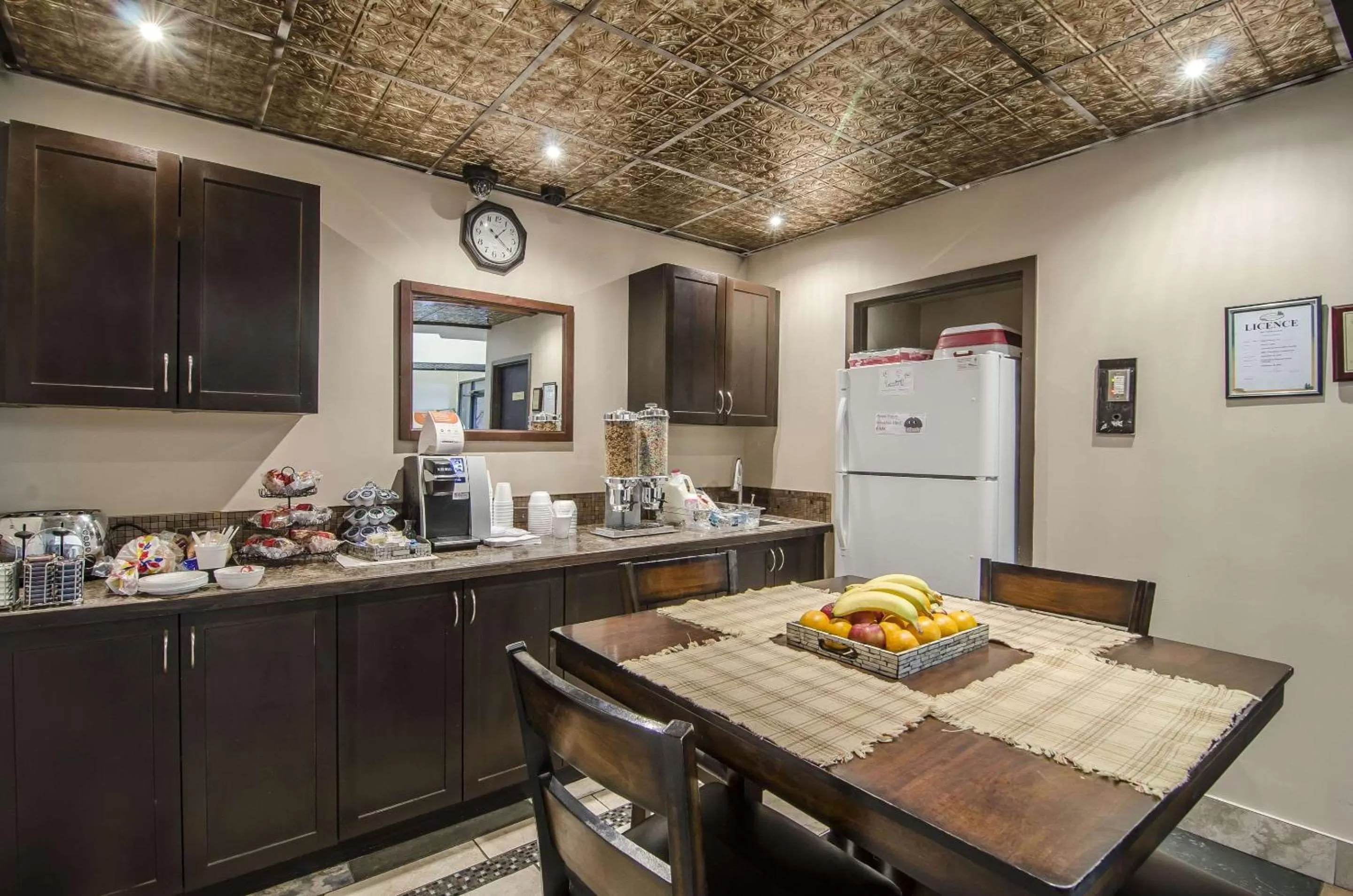 Restaurant/places to eat in Econo Lodge Lloydminster