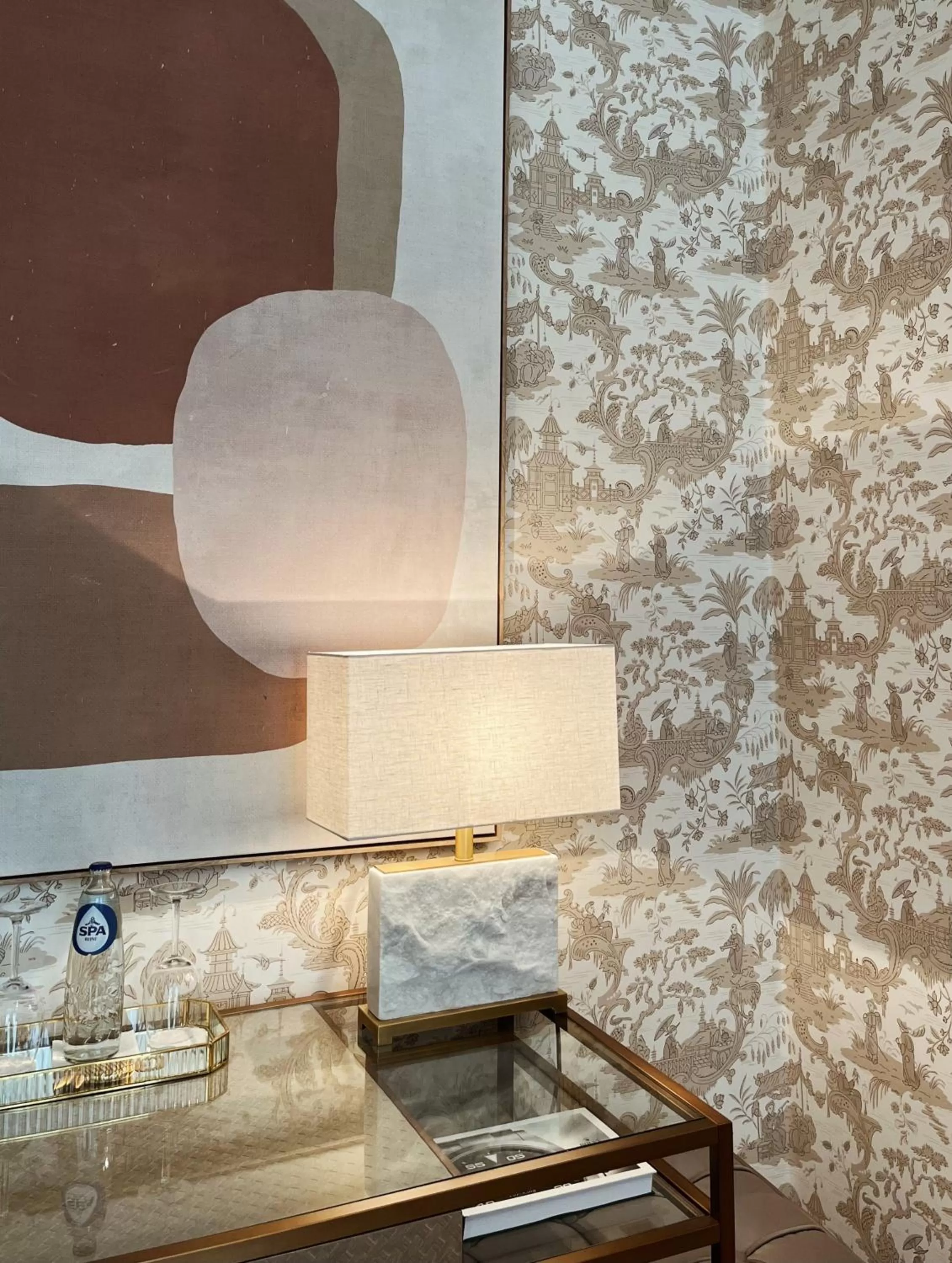 Decorative detail in Hotel Van Cleef