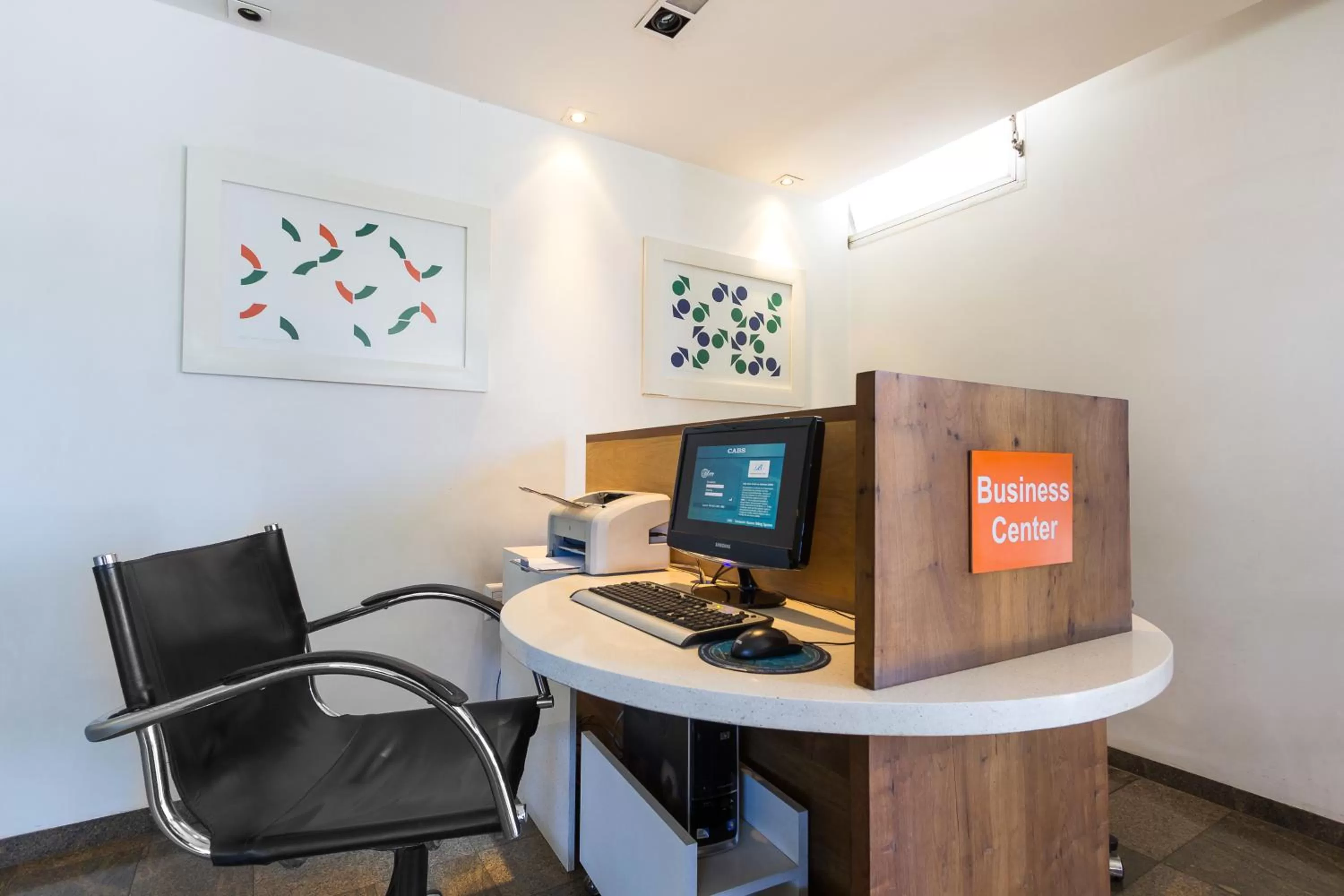 Business facilities in América Bittar Hotel