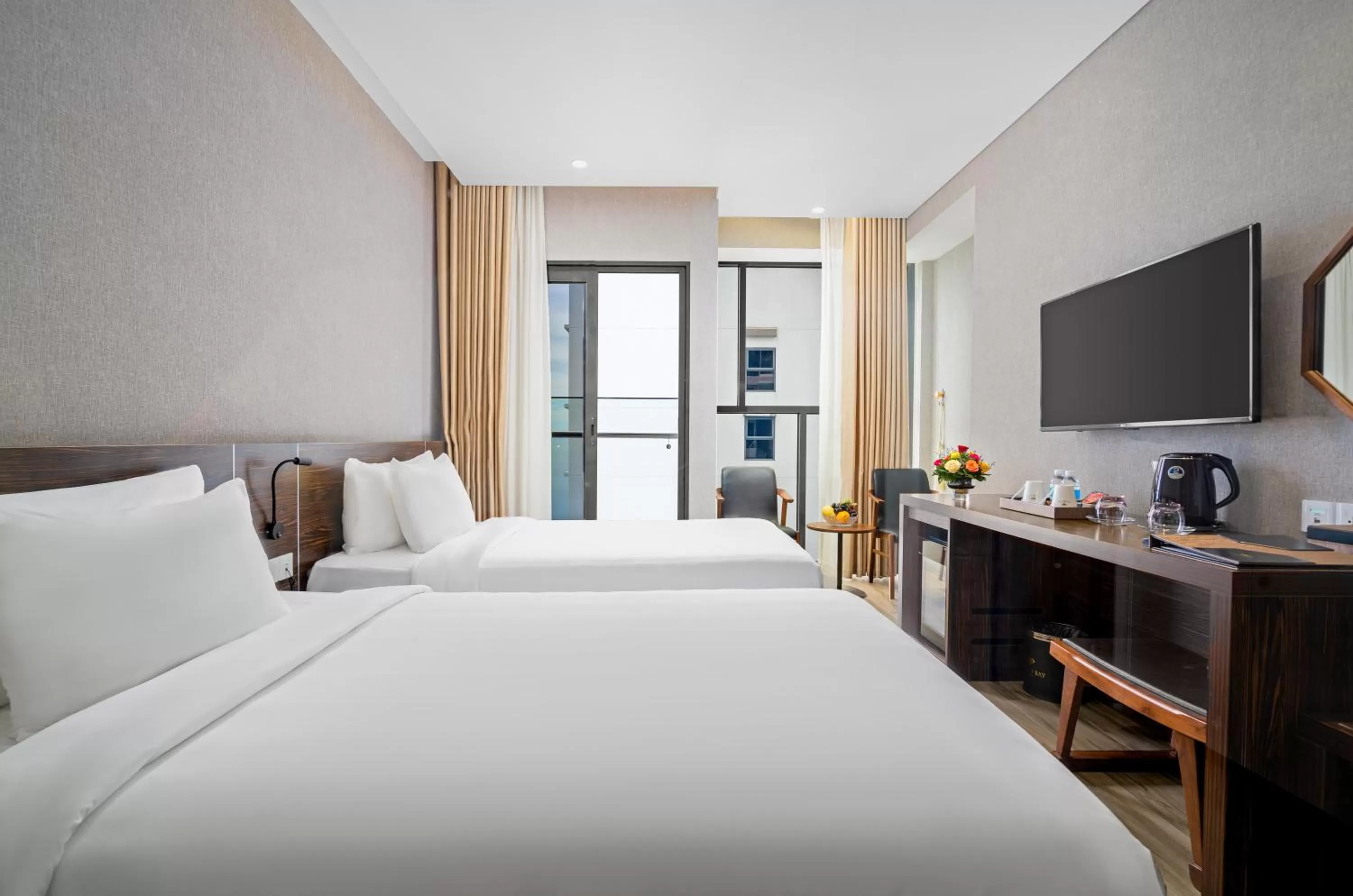 Bed in Emerald Bay Hotel & Spa Nha Trang