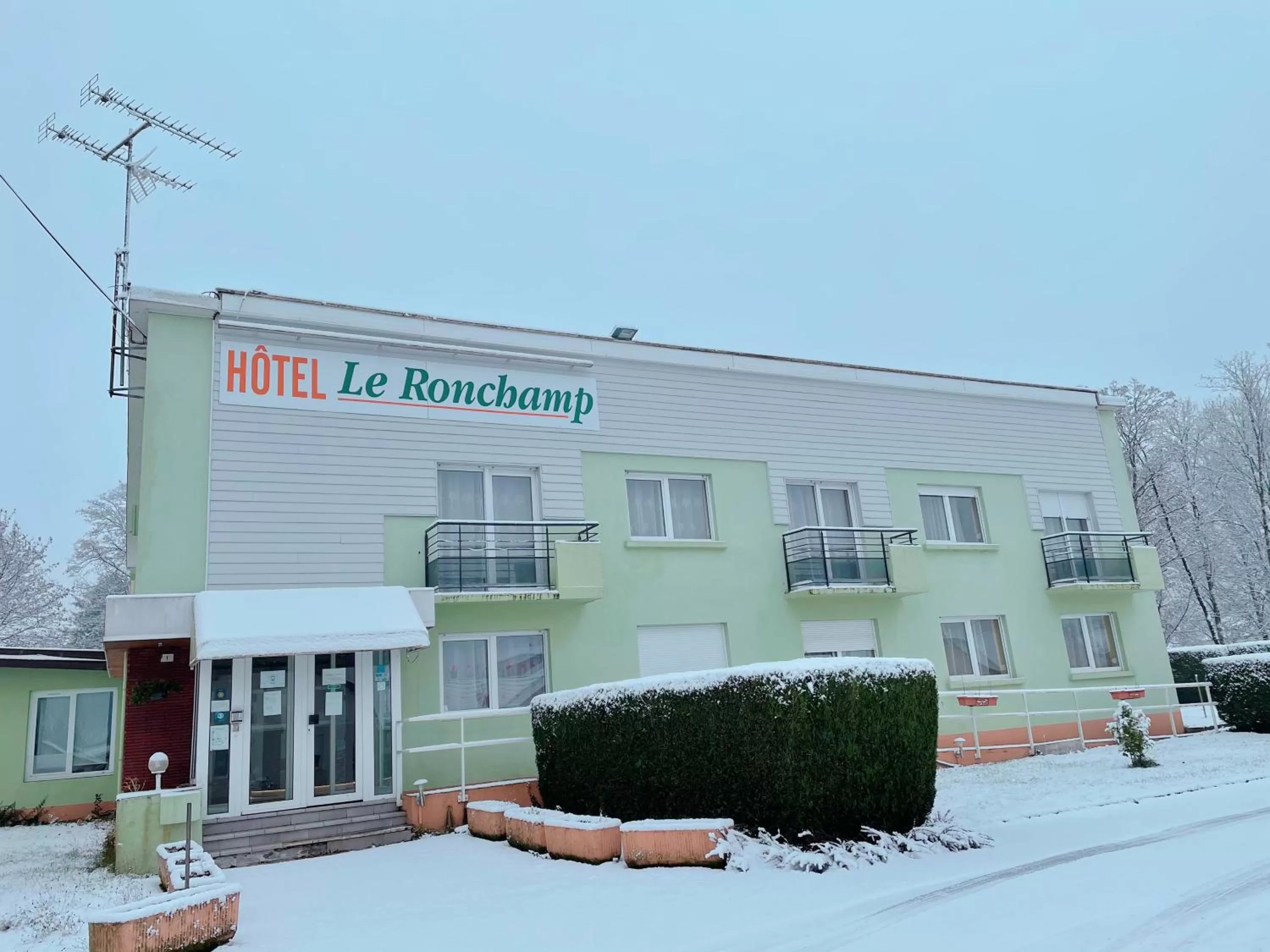 Facade/entrance in Hotel Le Ronchamp
