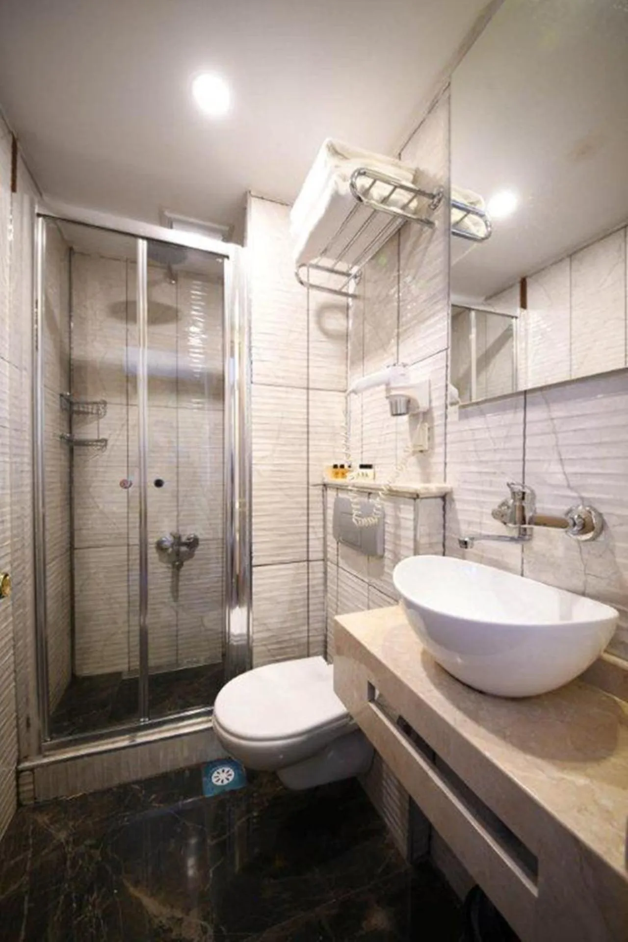 Shower in Park Star Hotel Taksim