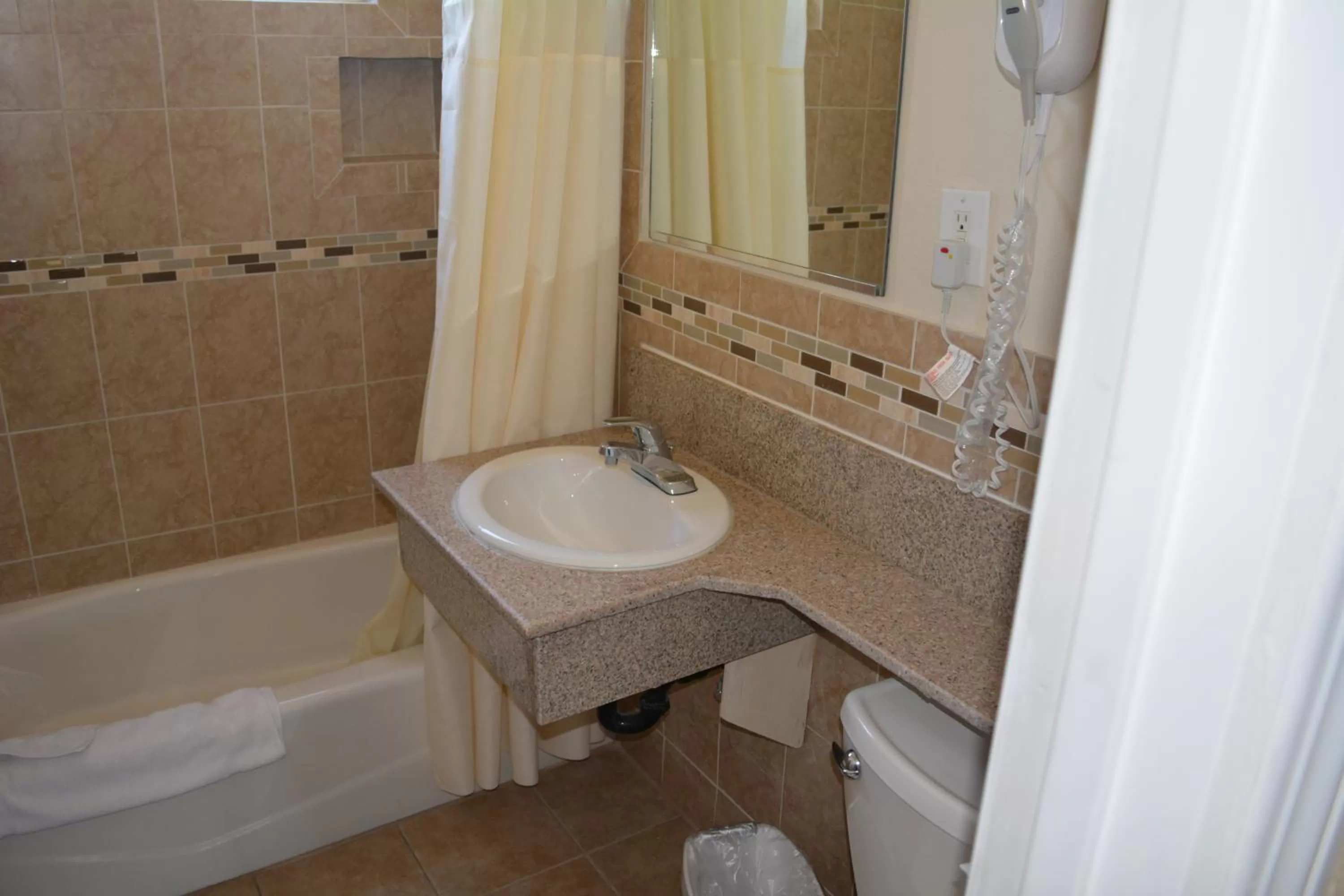 Bathroom in Seaside Motel