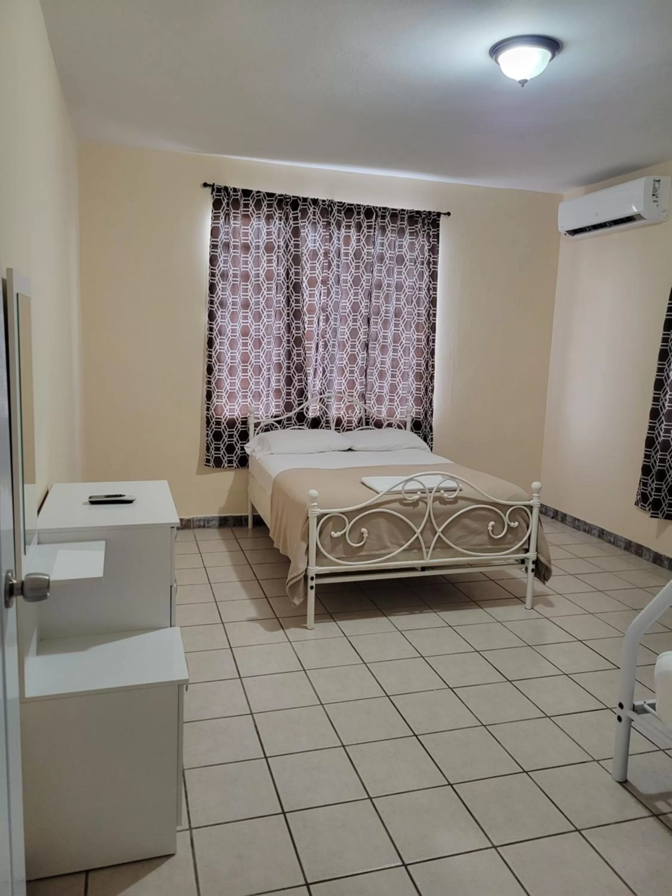 Bedroom, Bed in Aguada of the Seas