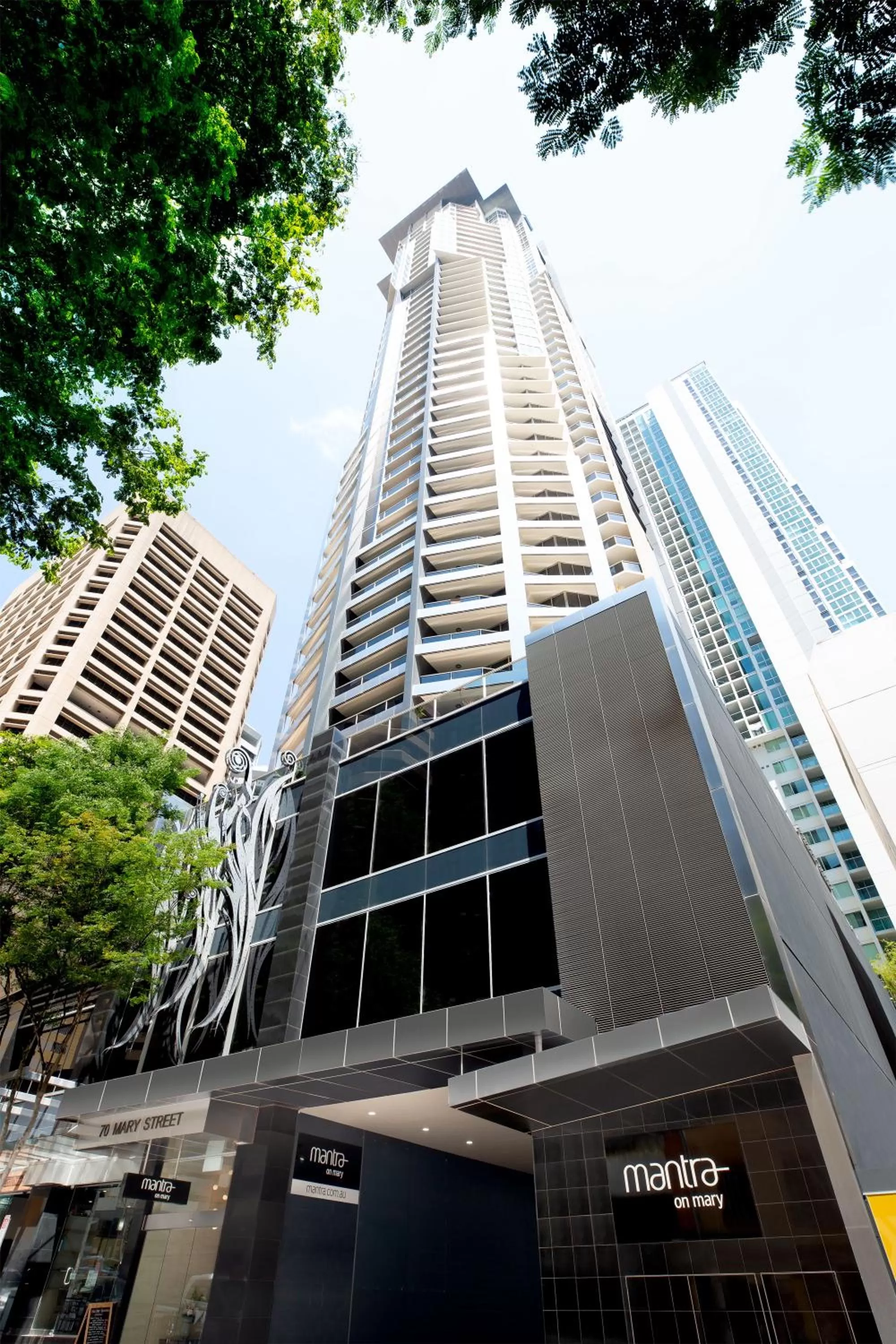 Property building in Mantra on Mary