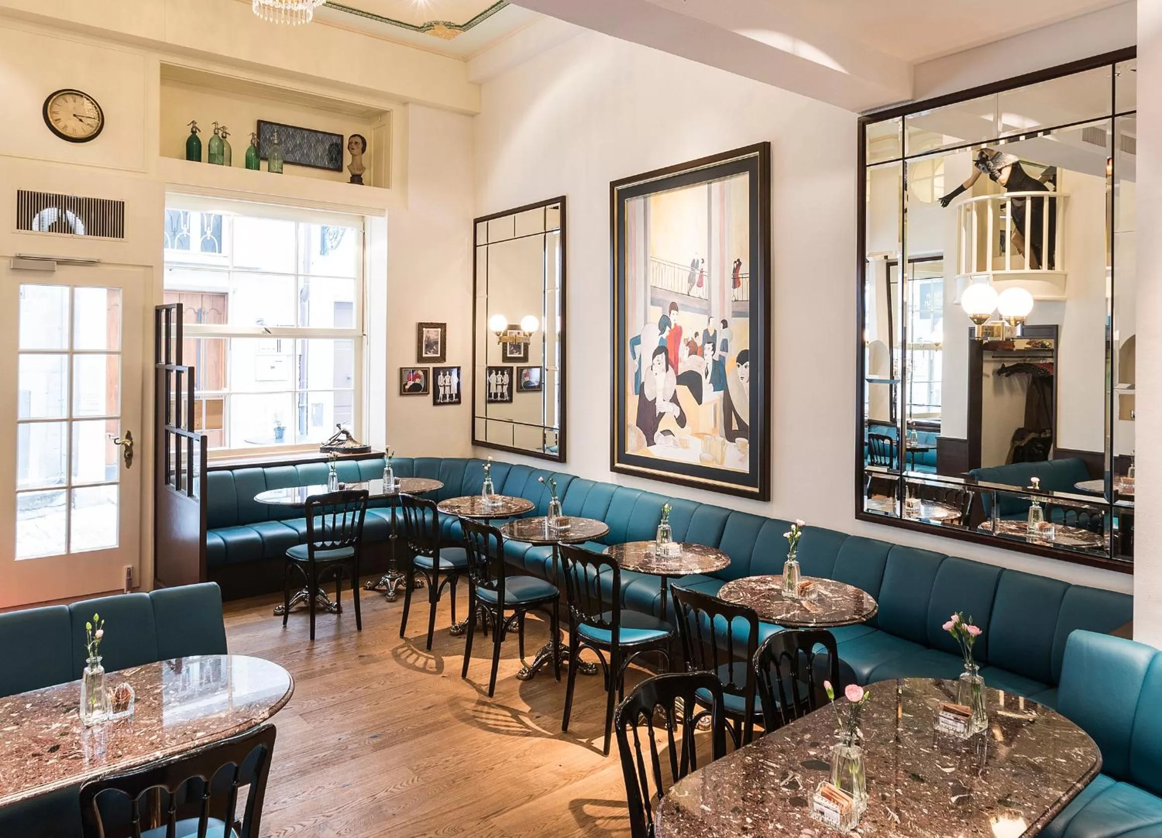 Restaurant/places to eat in Montmartre