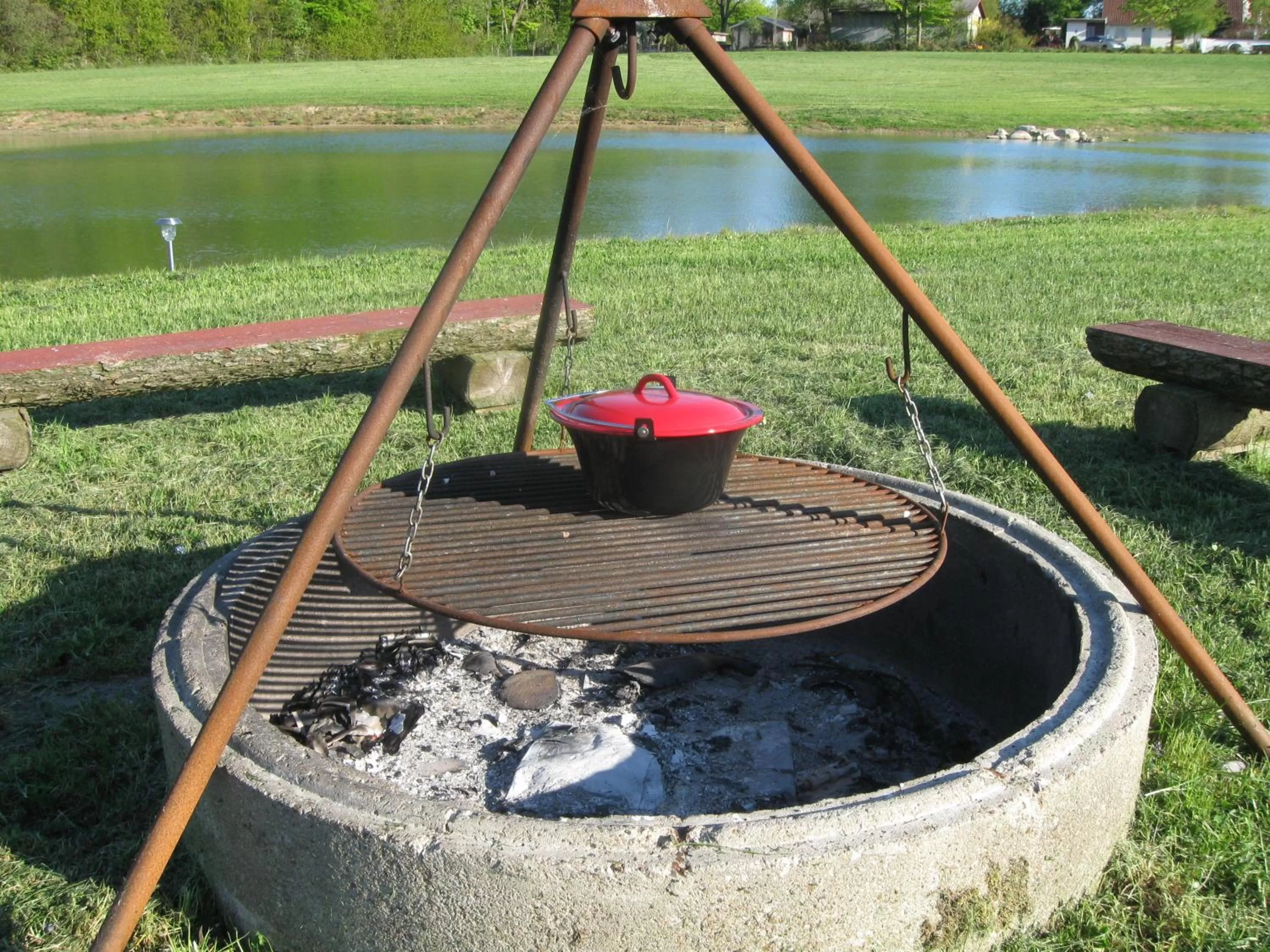 Garden, BBQ Facilities in Koebenhovedskov Bed & Breakfast