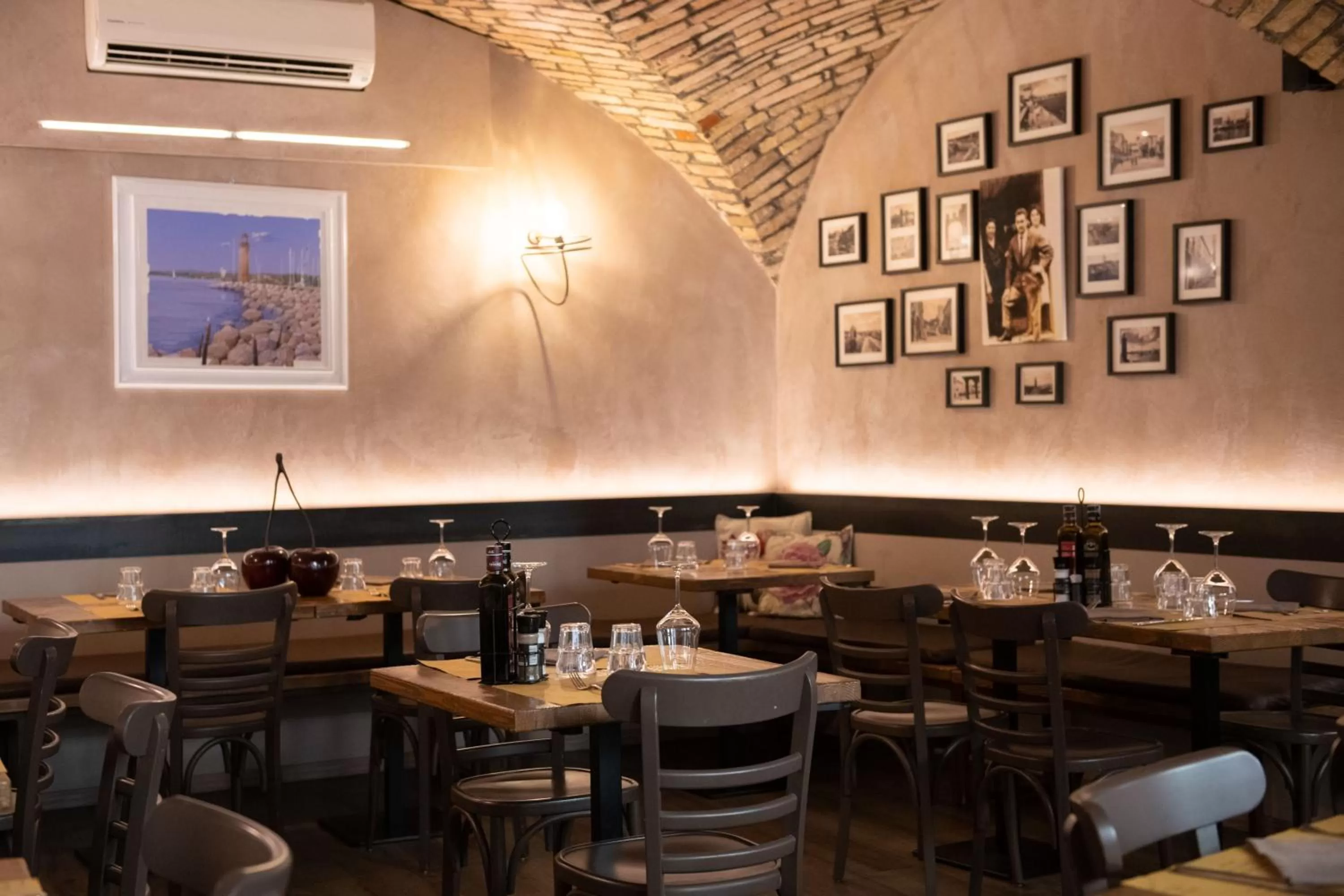 Restaurant/places to eat in Alessi Hotel Trattoria