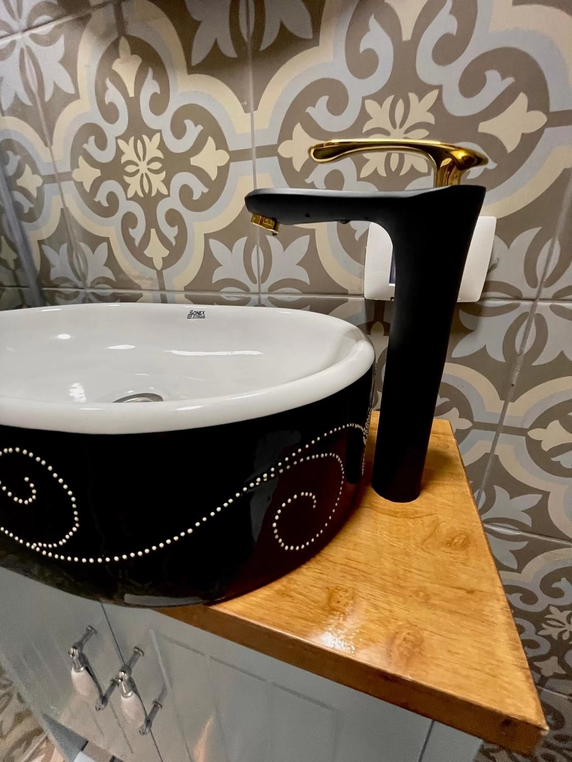 Bathroom in Hebi house