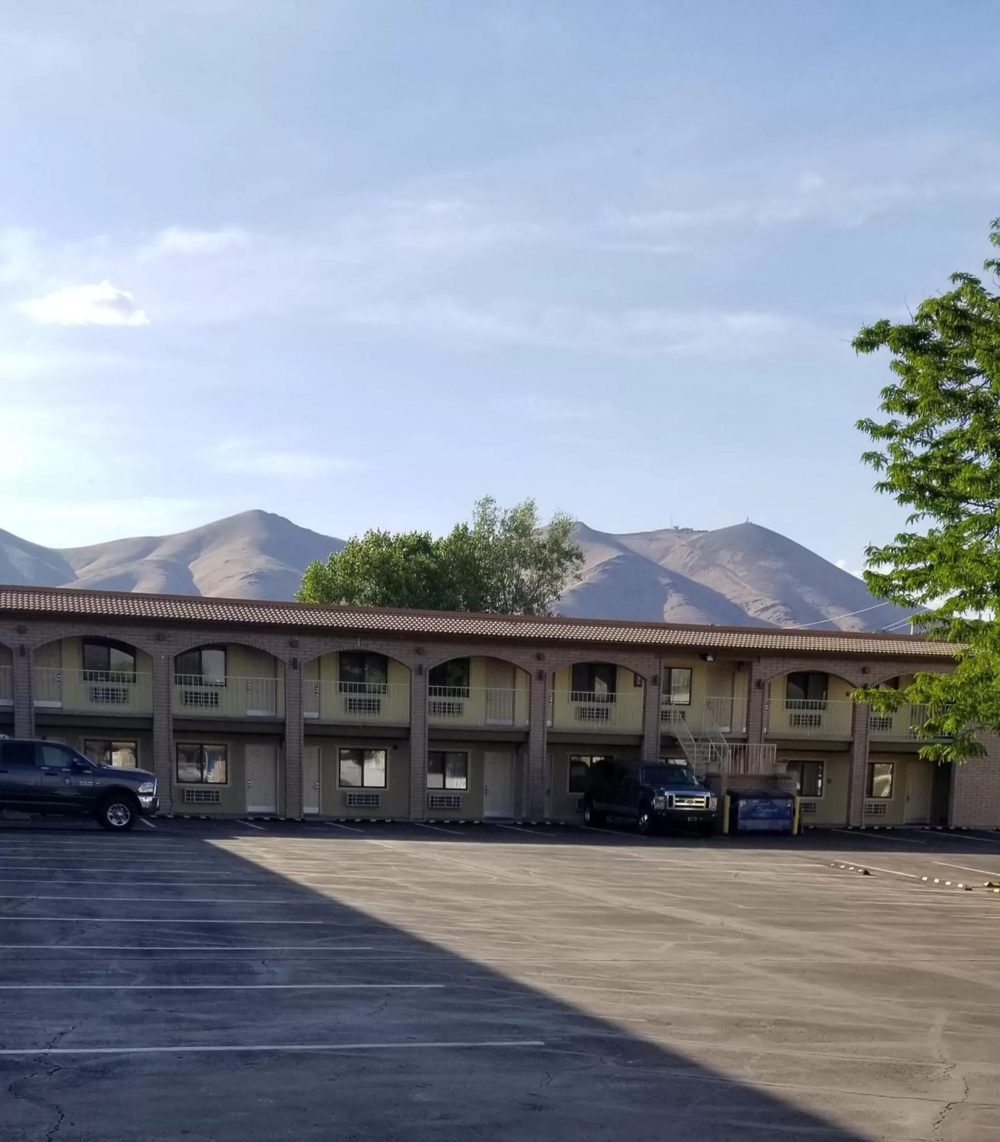 Property building in Days Inn by Wyndham Winnemucca