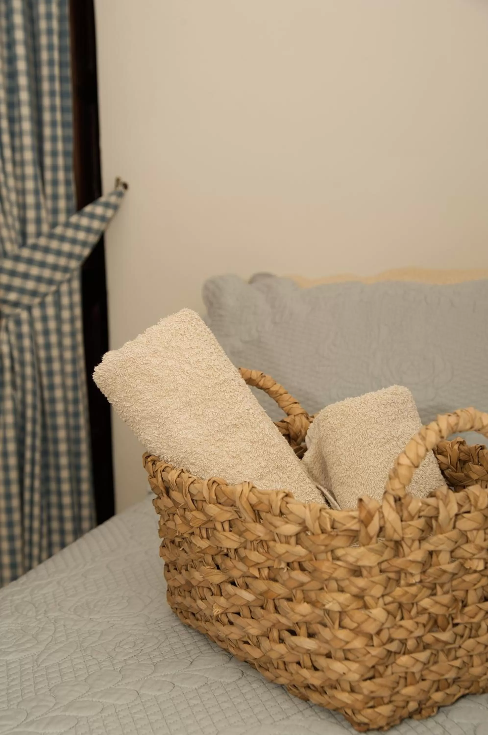 towels, Bed in B&B del Giglio