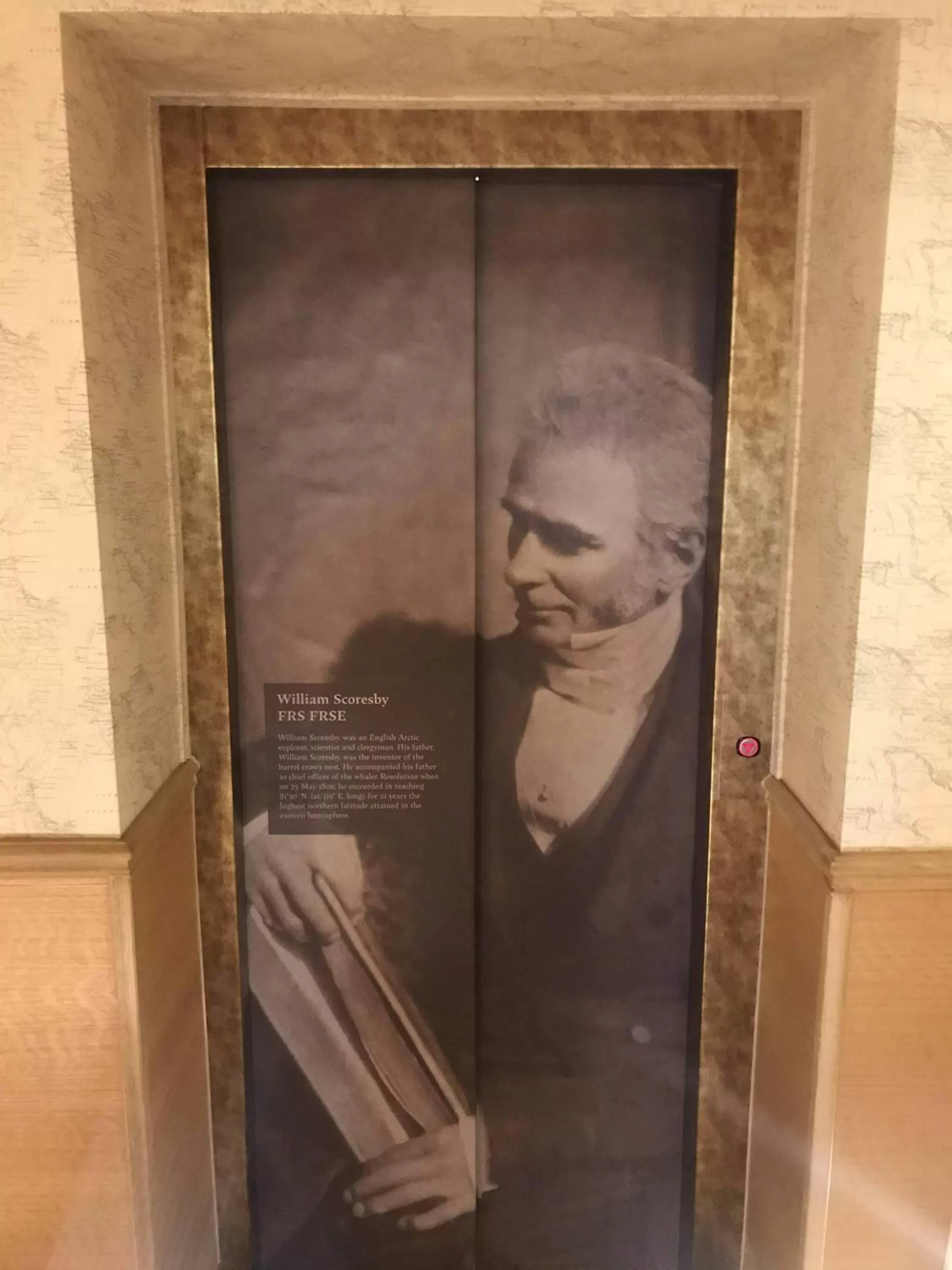 Area and facilities in The Resolution Hotel