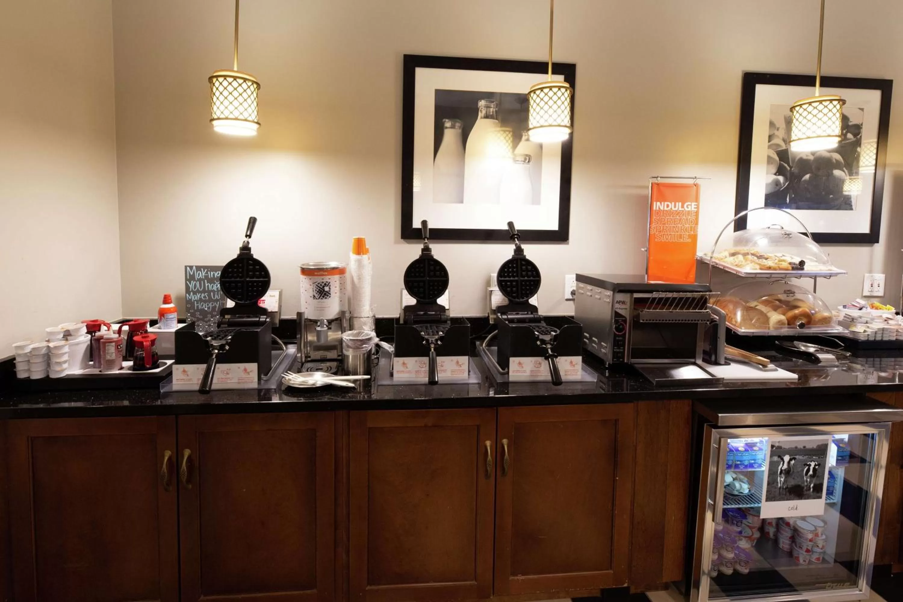 Breakfast in Hampton Inn & Suites Raleigh Cary Lenovo Center