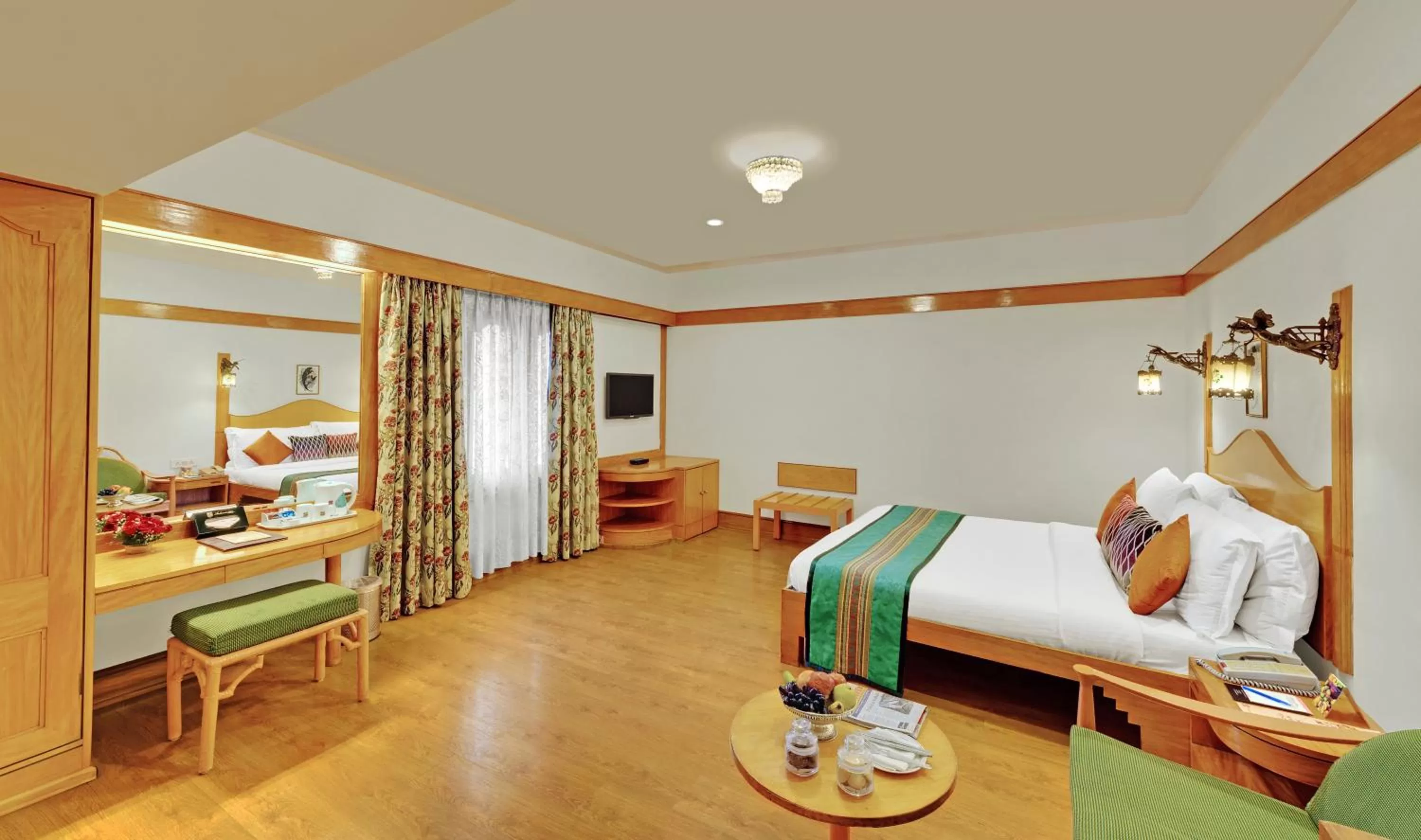 Photo of the whole room in Ambassador Pallava