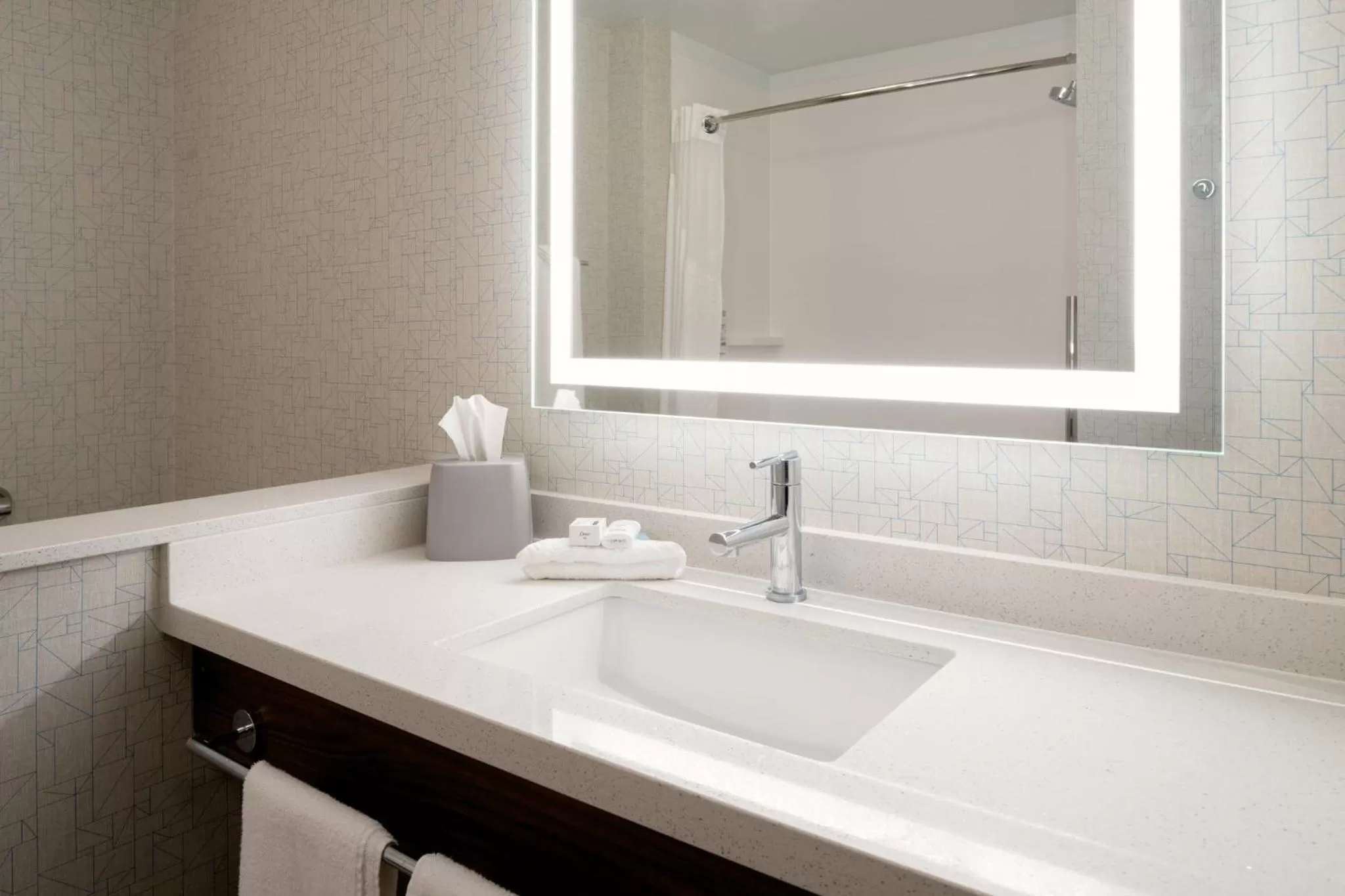 Bathroom in Holiday Inn Express & Suites - Bullhead City by IHG