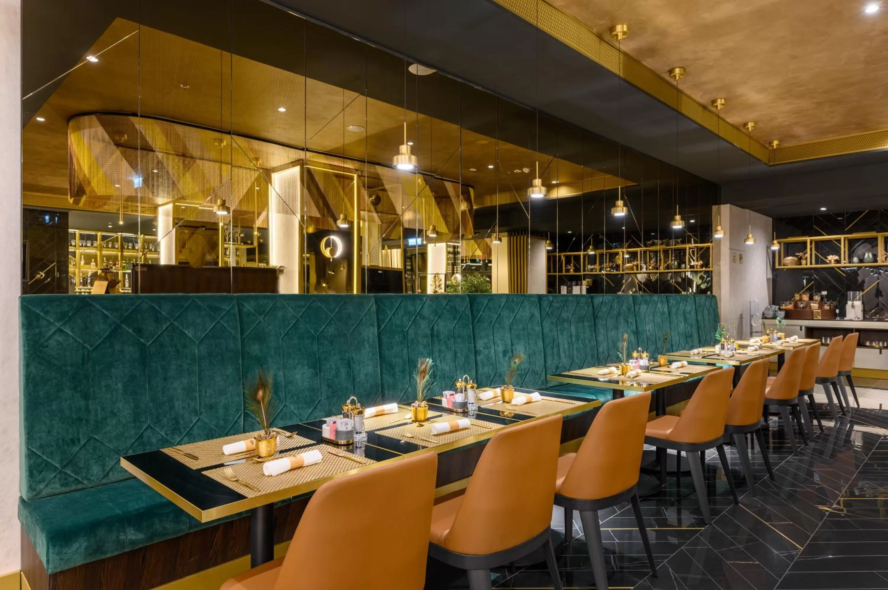 Restaurant/places to eat in Emerald Hotel by Continental Group