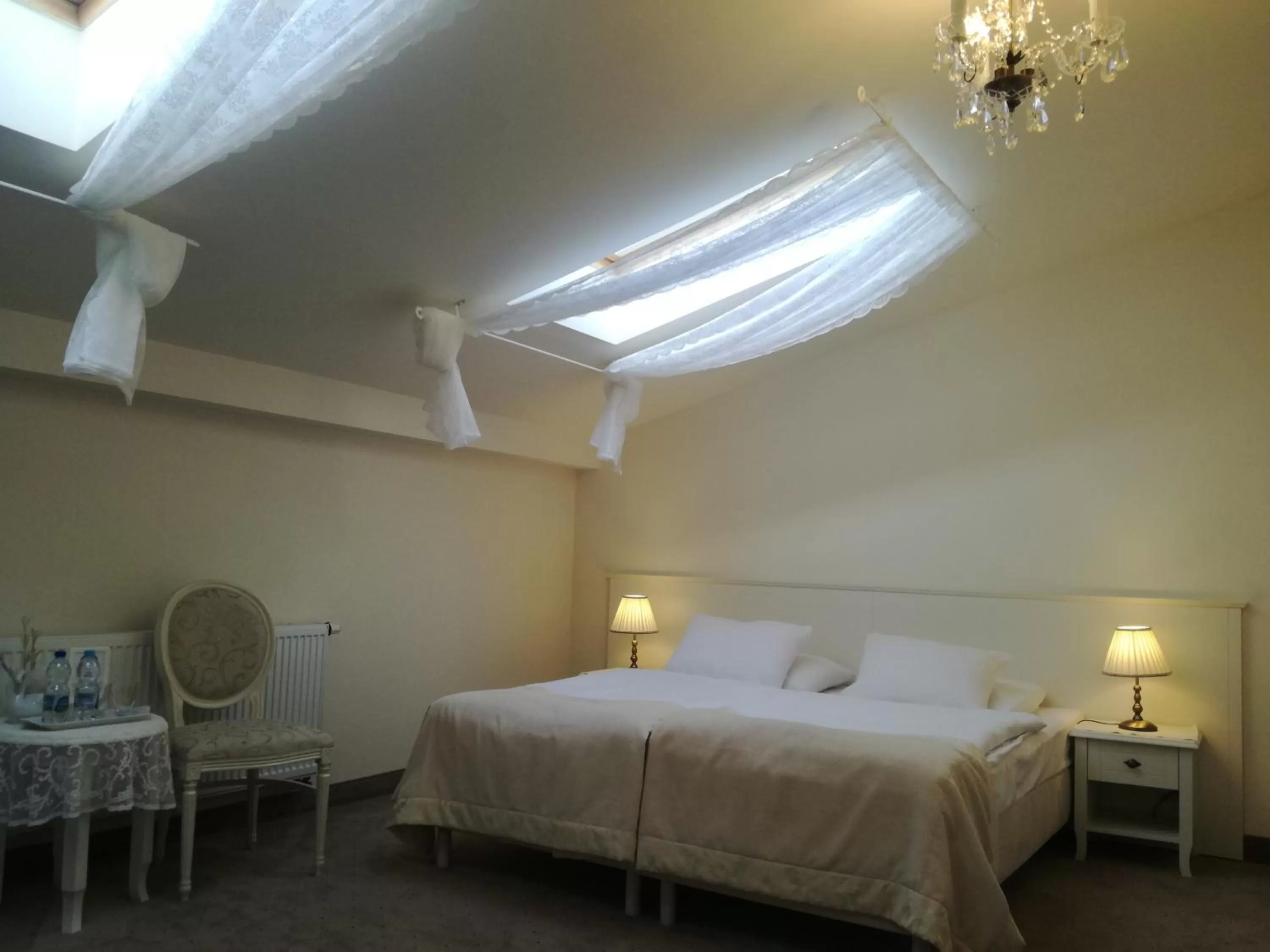 Bed in Hotel SPA Akacjowy Dwór