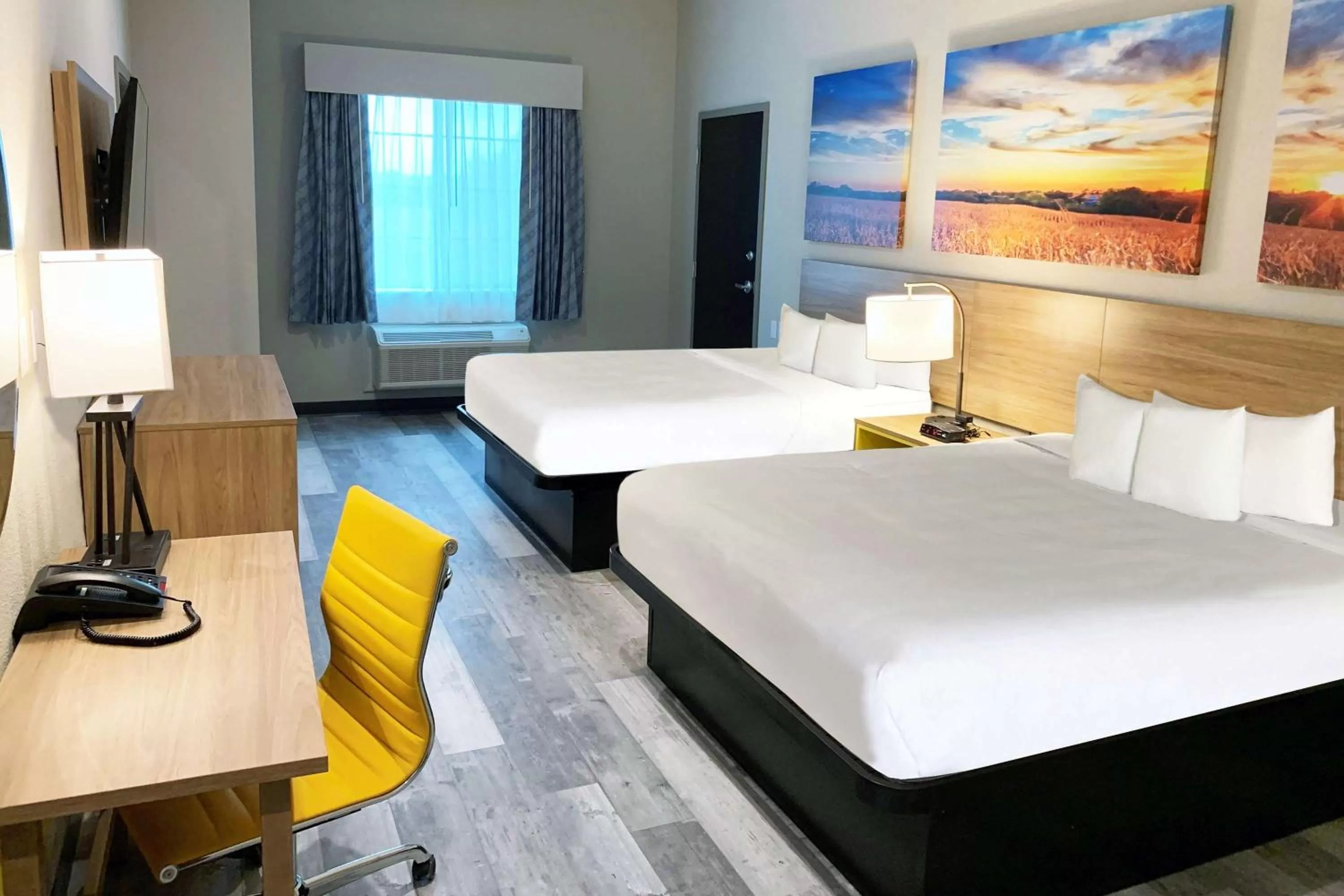 Photo of the whole room, Bed in Days Inn & Suites by Wyndham Greater Tomball