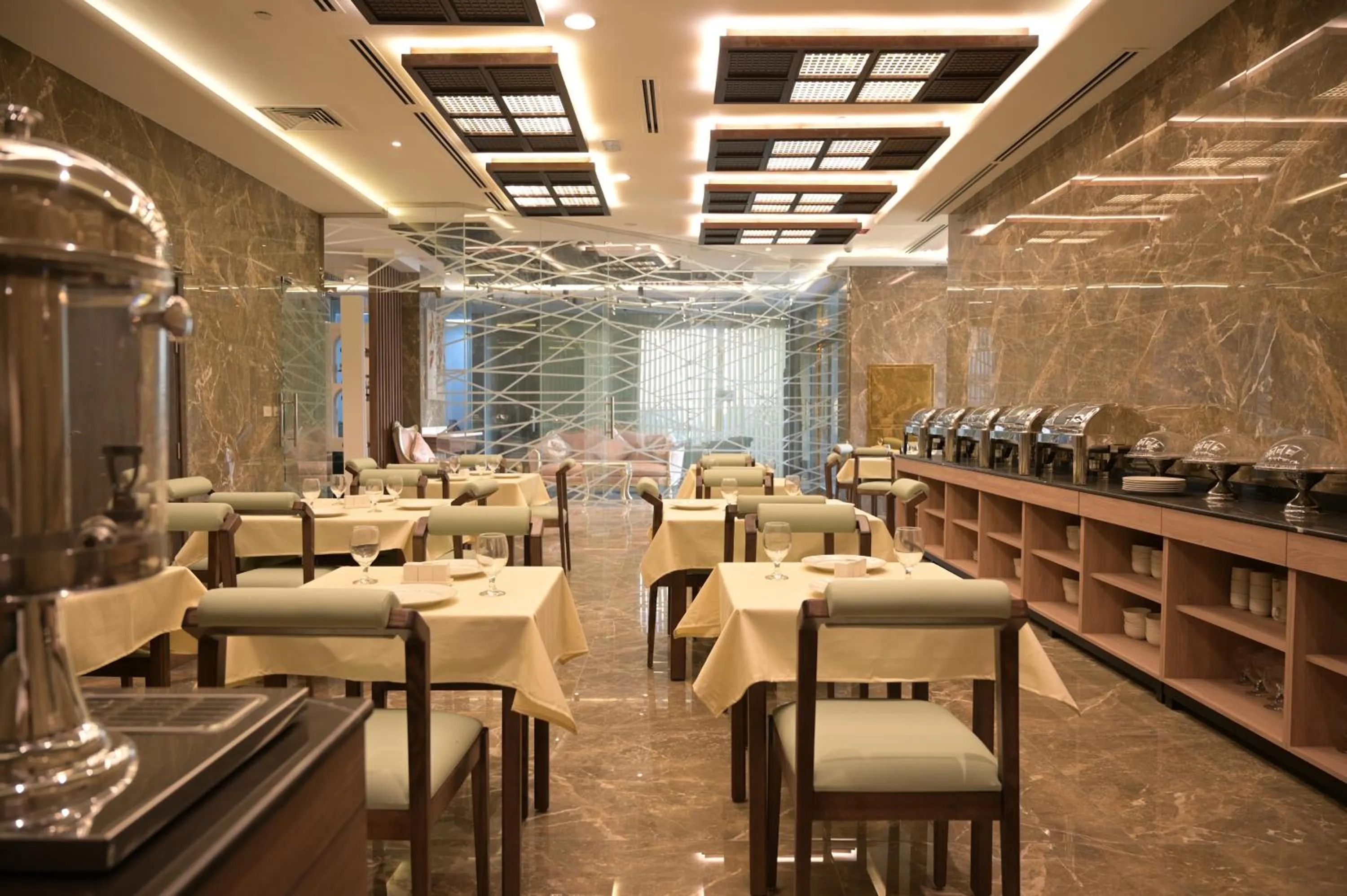 Restaurant/places to eat in Garden City Hotel Dubai