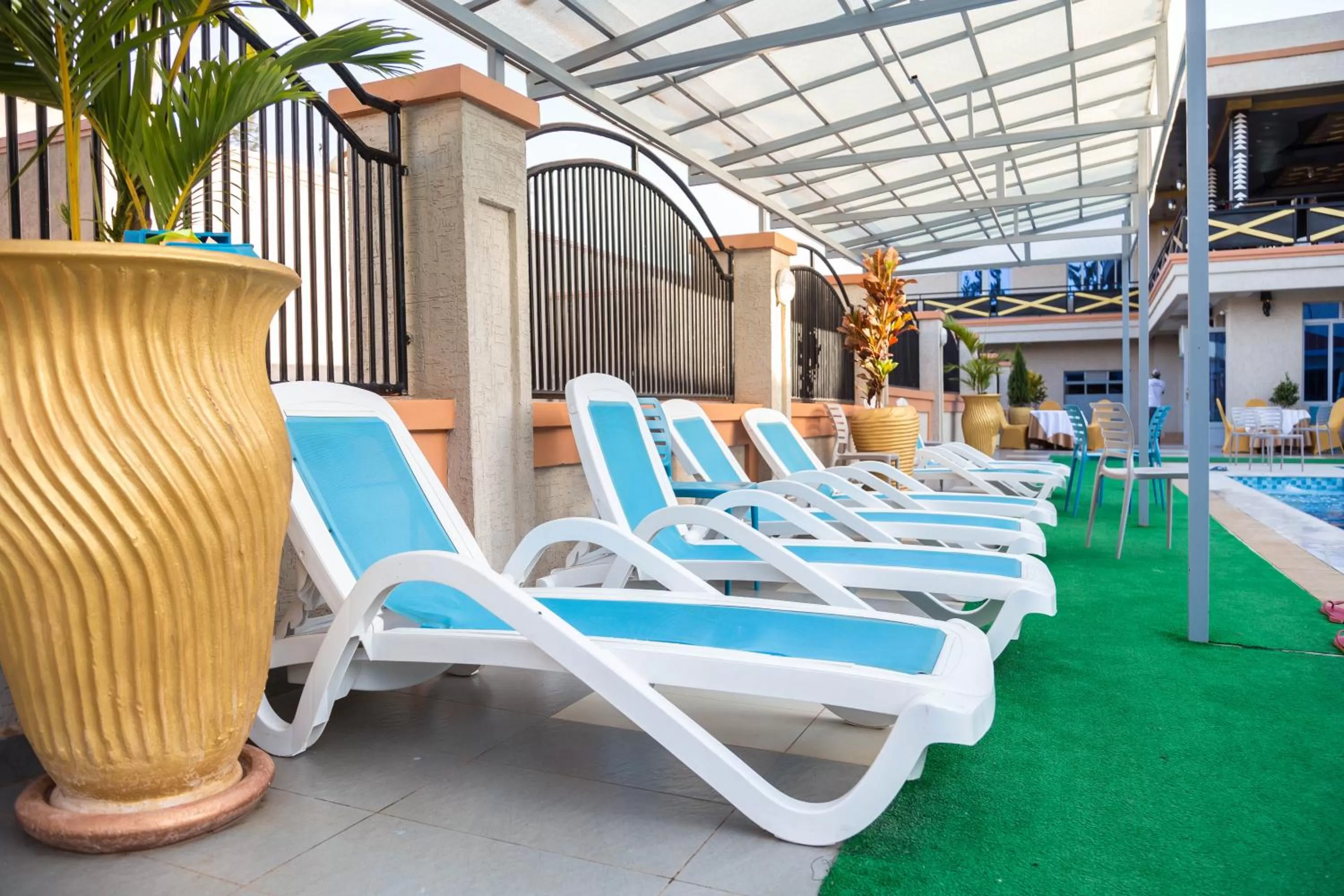 Pool view in Olympic Hotel