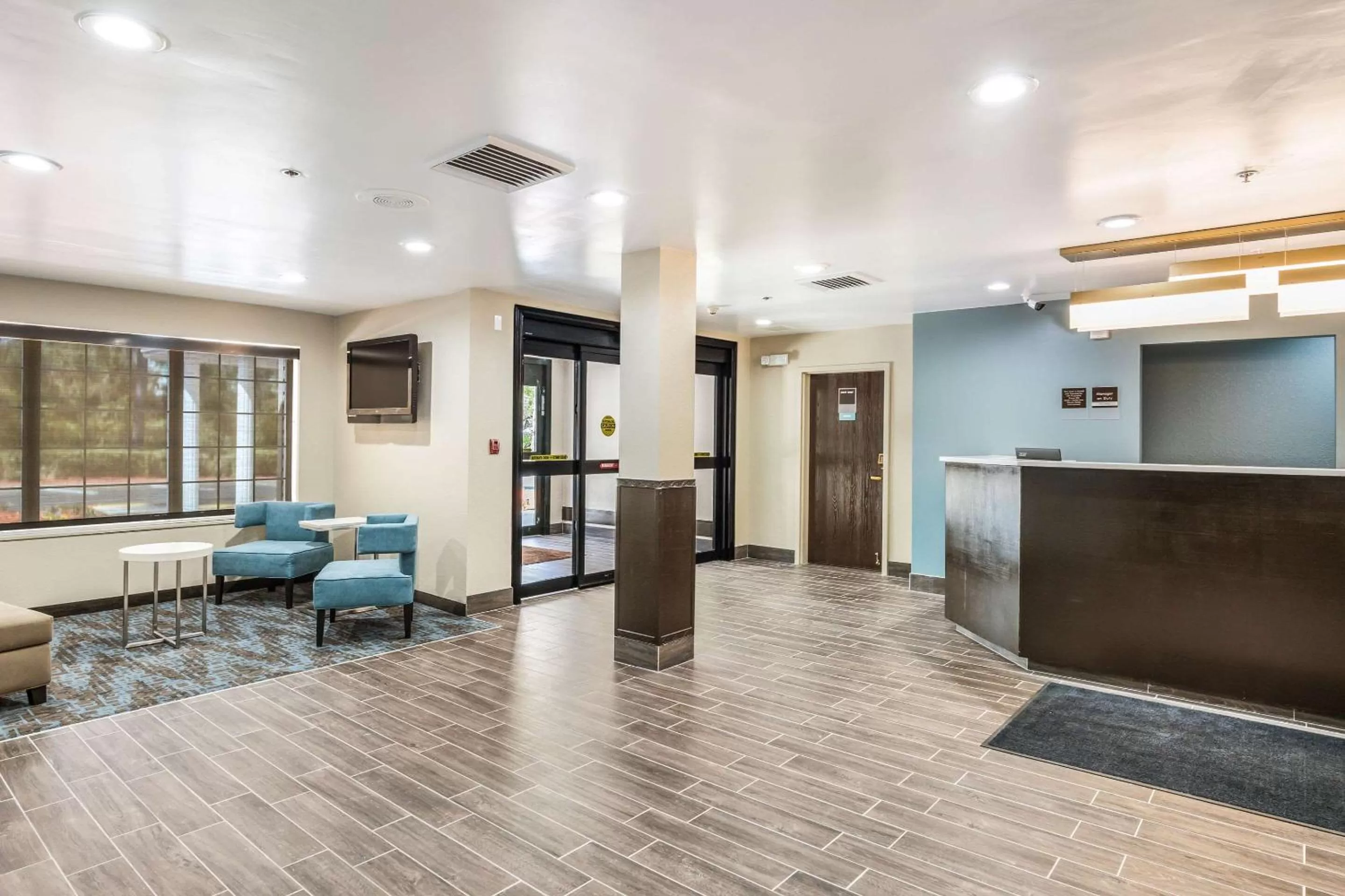 Lobby or reception in Sleep Inn & Suites Tallahassee-Capitol