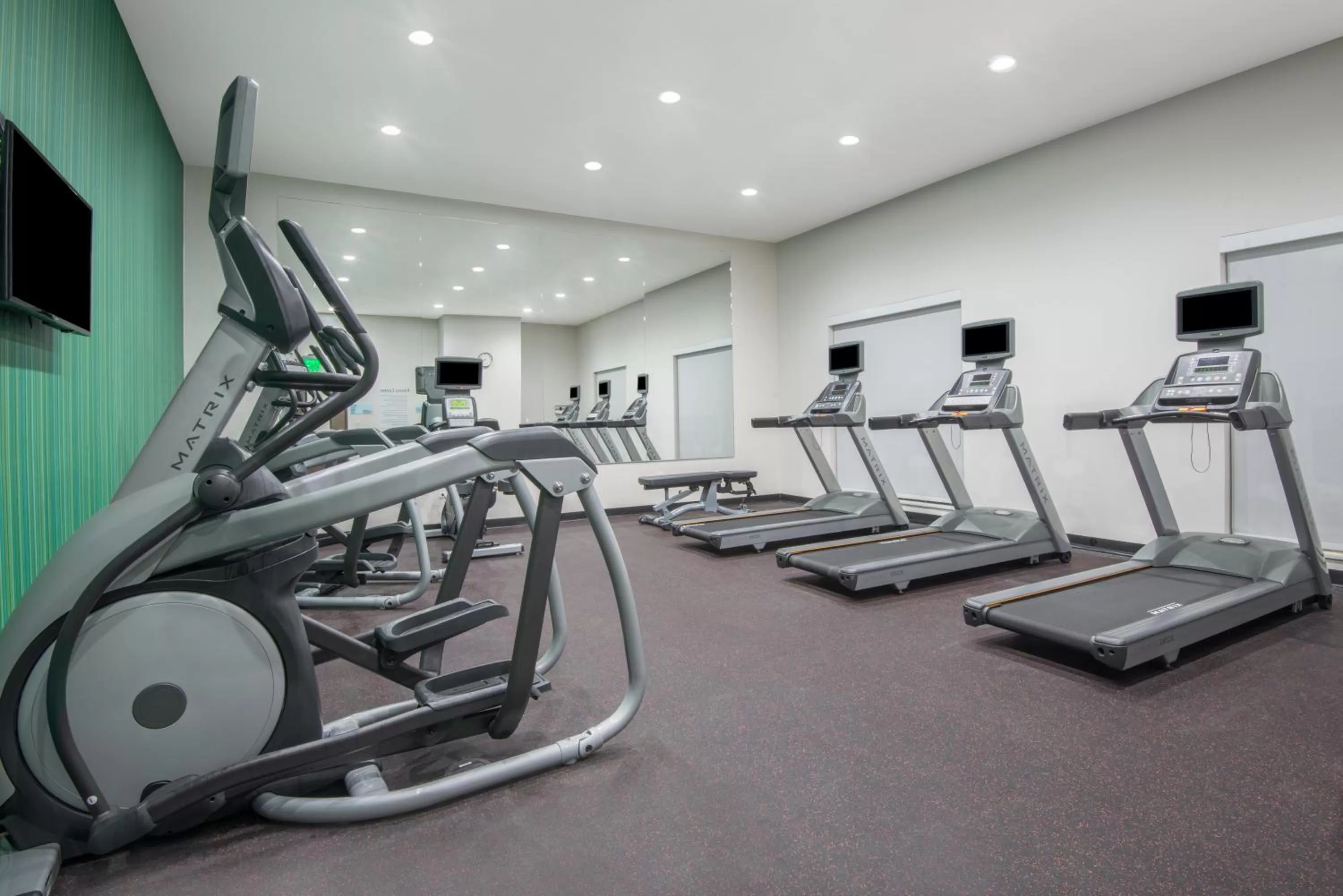 Fitness centre/facilities in Holiday Inn Express & Suites Stillwater - University Area by IHG