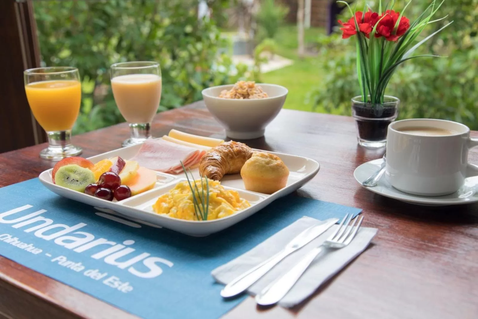 Breakfast in Undarius Hotel (exclusively gay men)