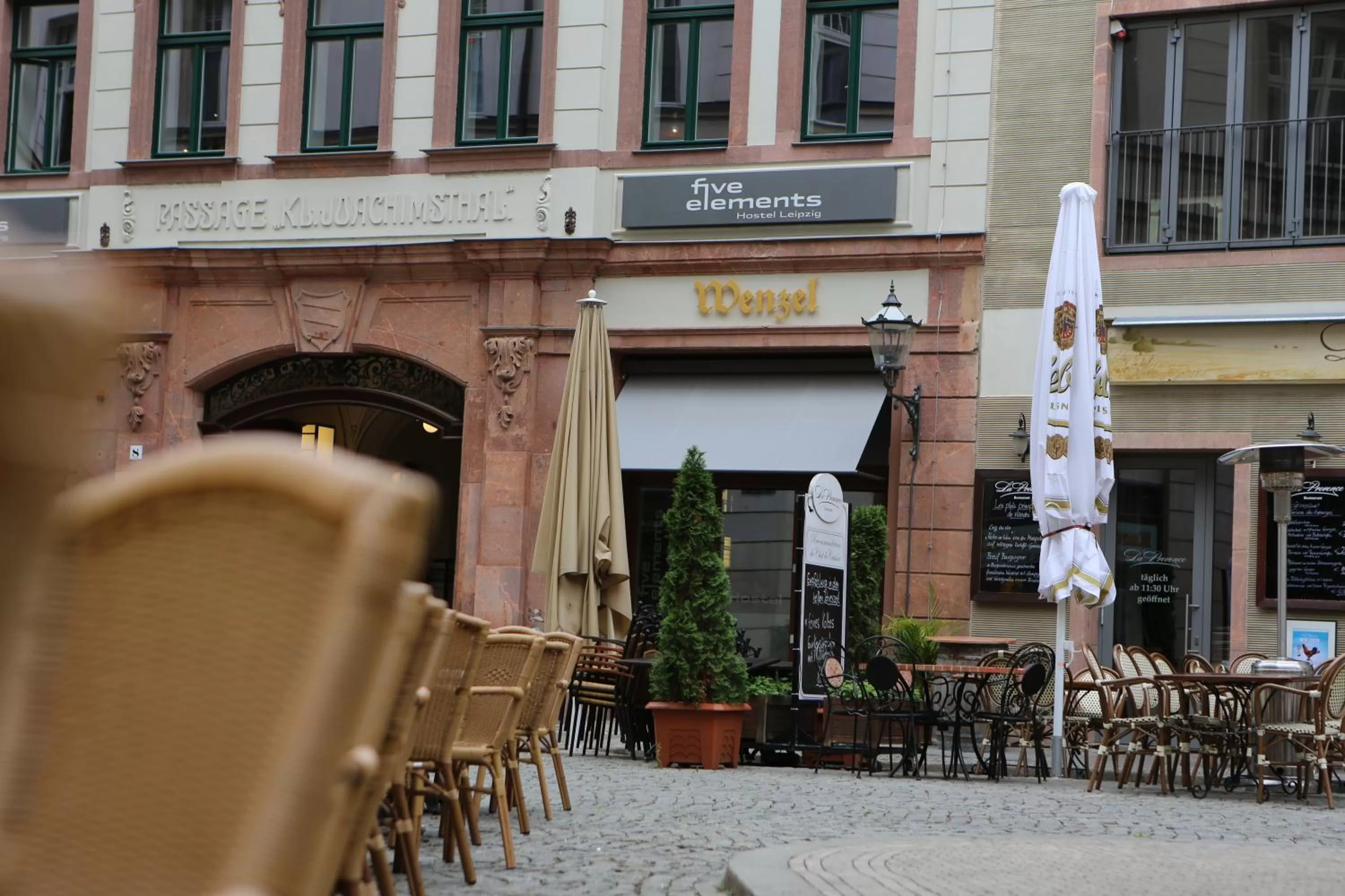 Facade/entrance in Five Elements Hostel & Capsules Leipzig