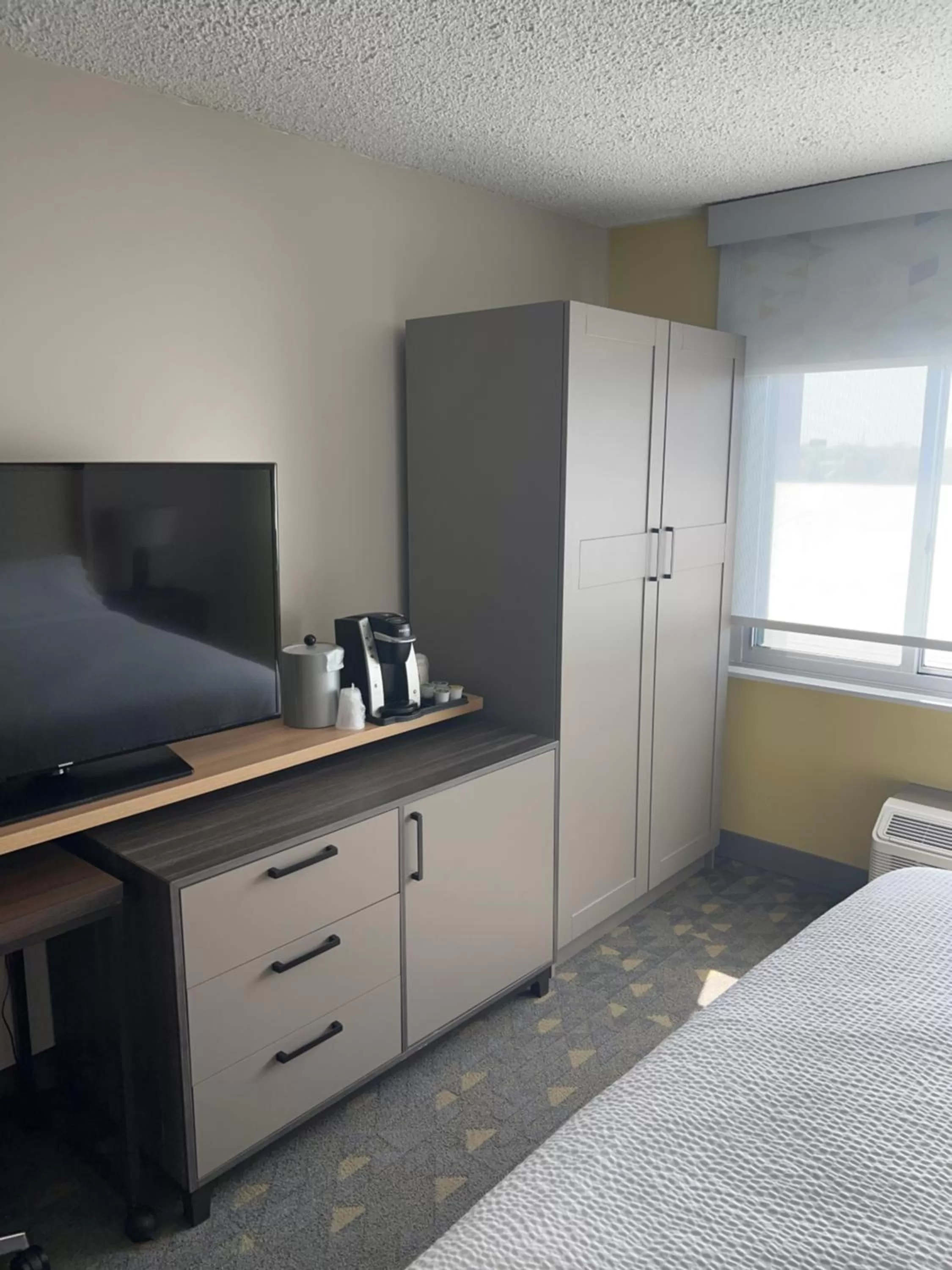 TV and multimedia, Bed in Holiday Inn Chicago Midway Airport S by IHG