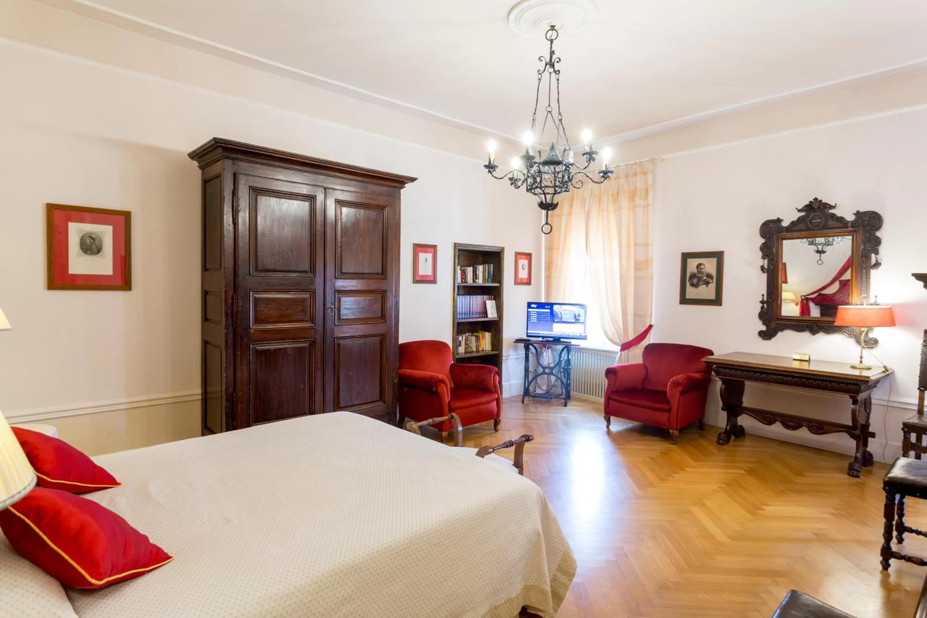 Photo of the whole room, Bed in Palazzo Dalla Rosa Prati