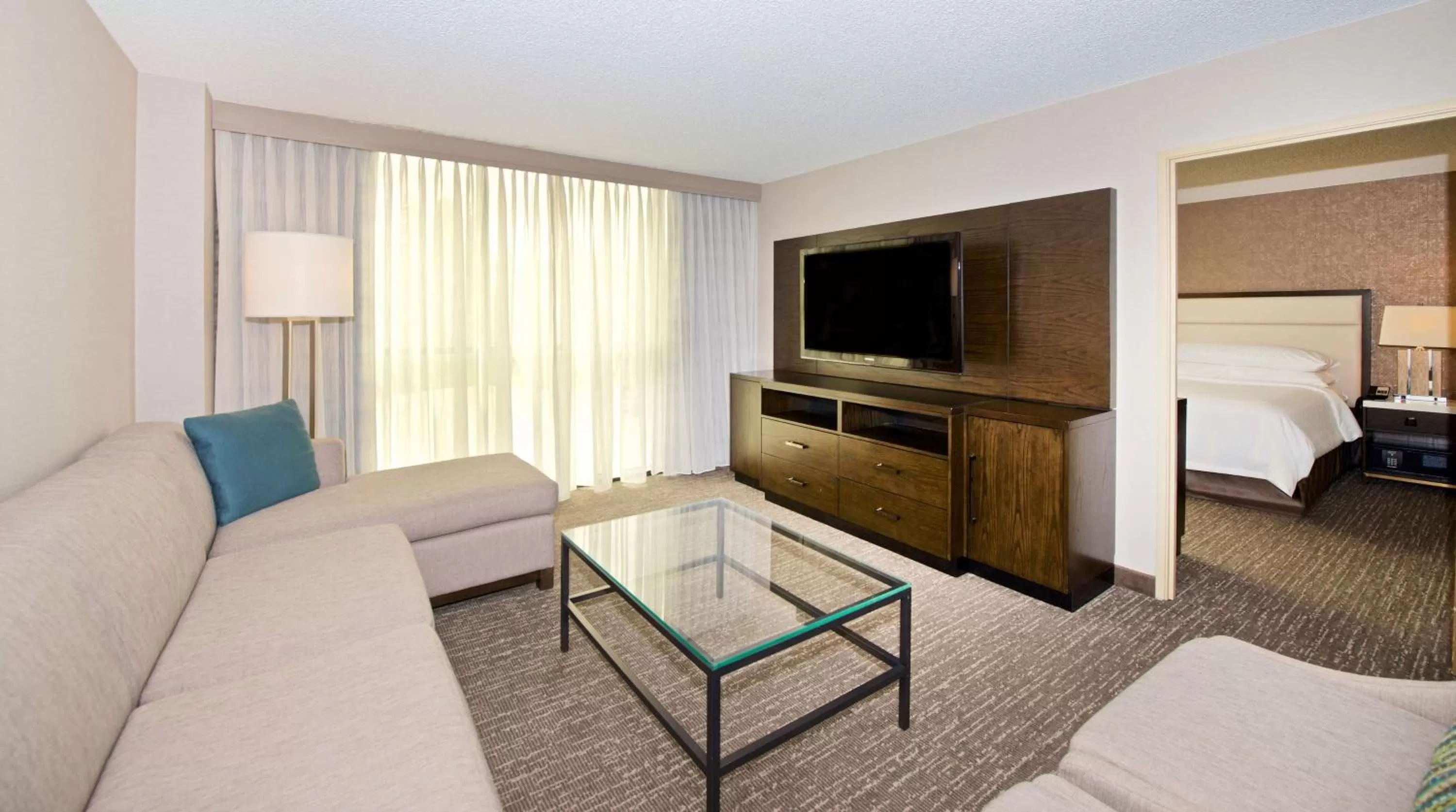 Living room in Embassy Suites by Hilton Seattle North Lynnwood