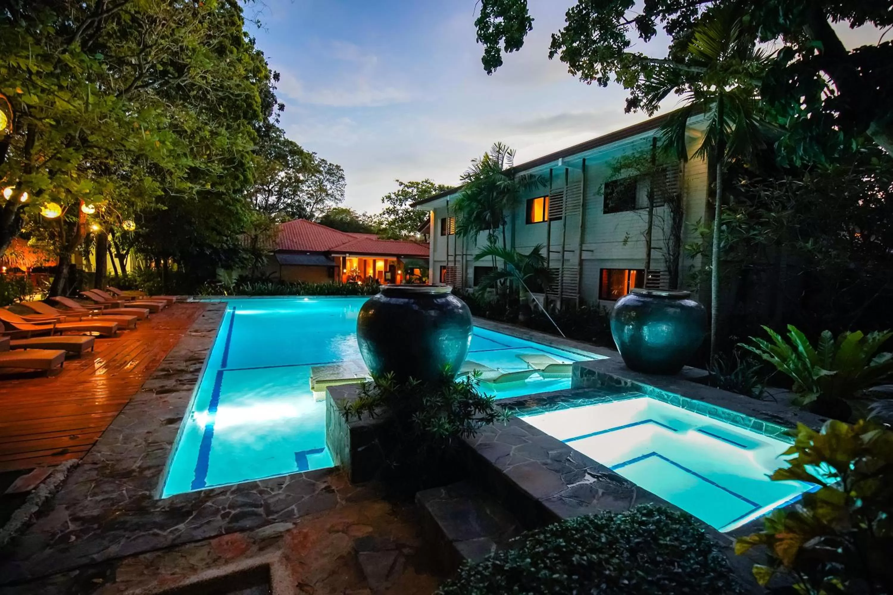 Swimming pool in Cebu White Sands Resort and Spa