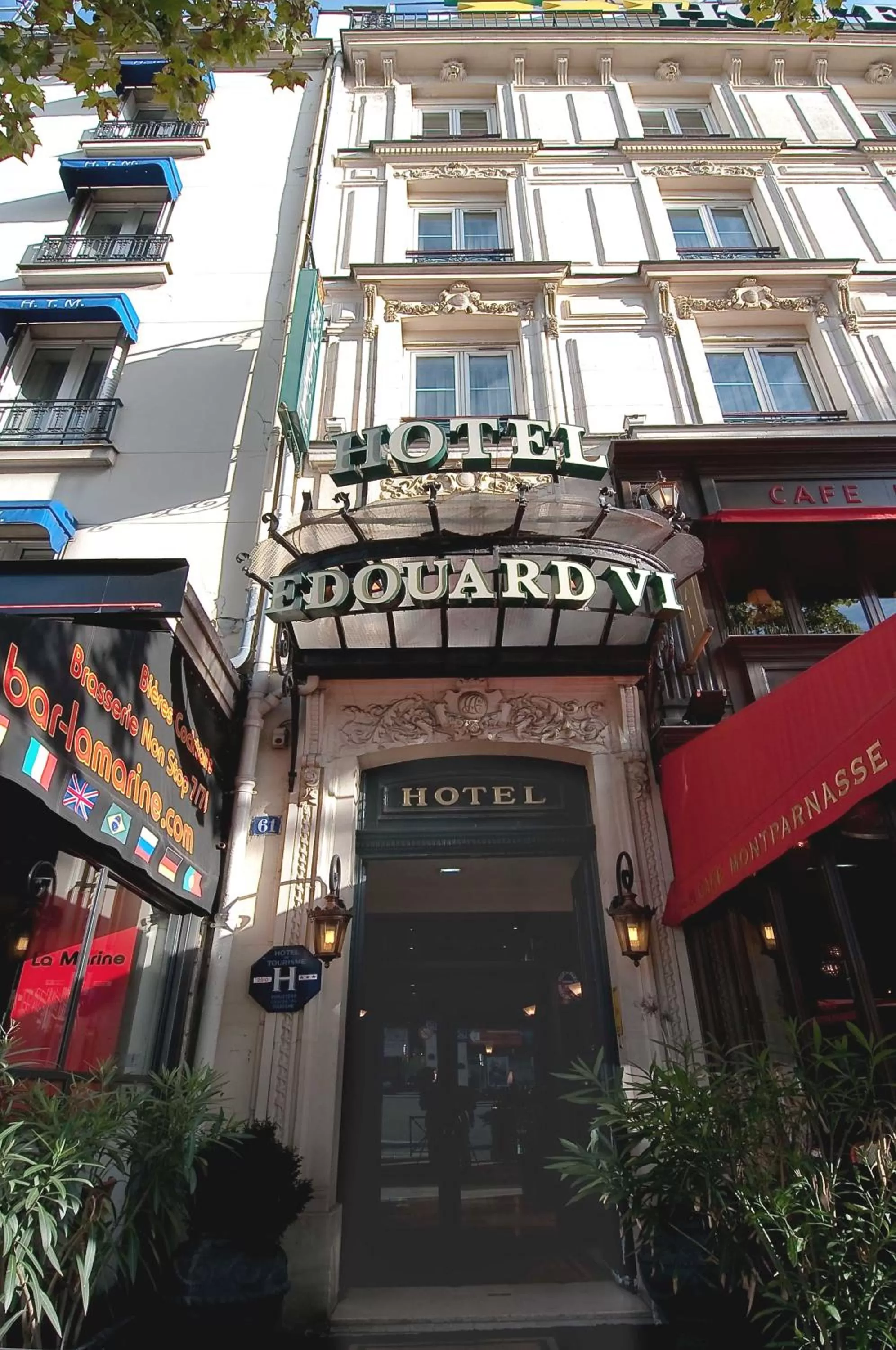 Facade/entrance in Hôtel Edouard 6 by Malone