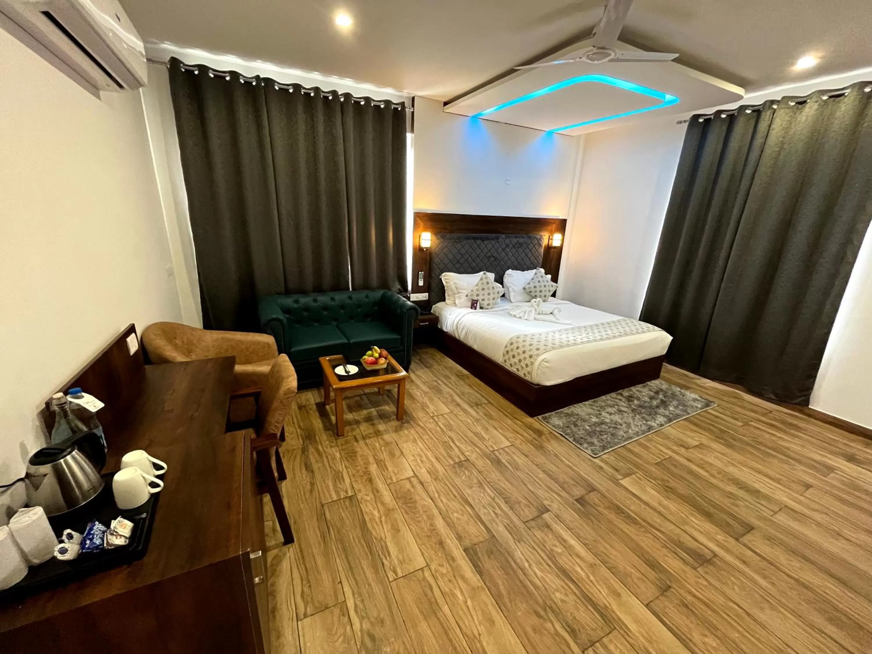 Bedroom, Bed in Click Collection The Abode, Dharamshala