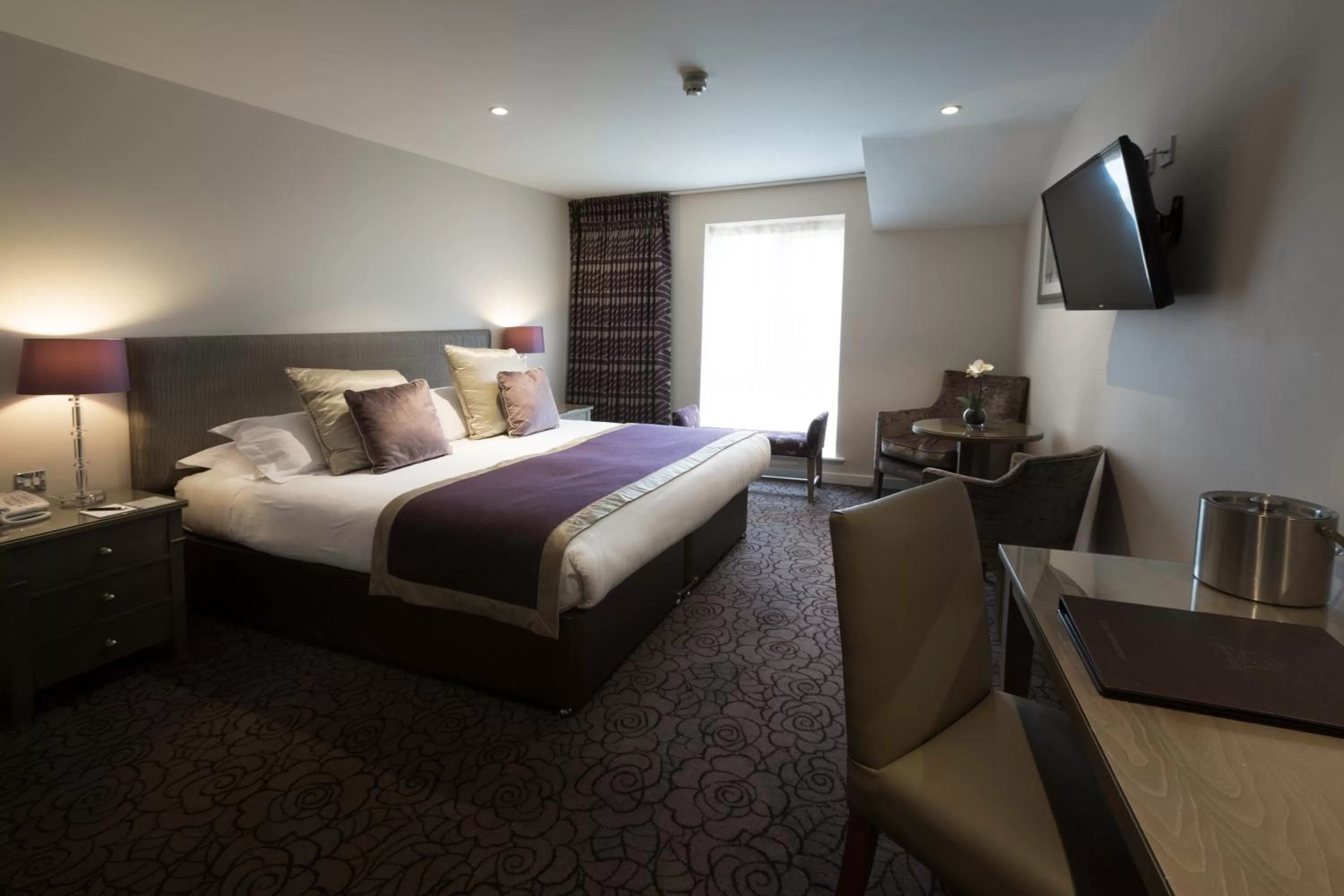 Bed in Sandford Springs Hotel and Golf Club