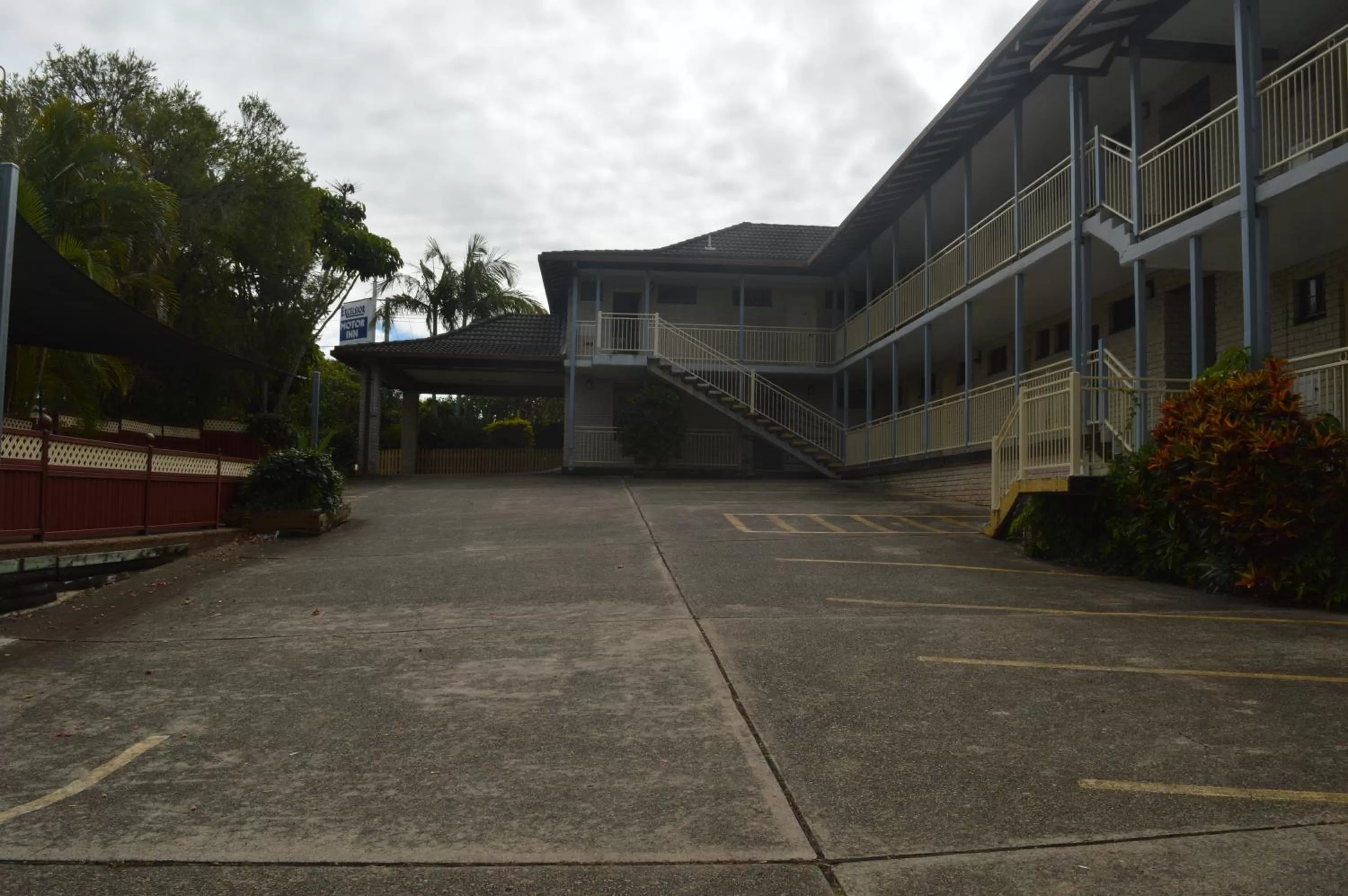 Property building in Excelsior Motor Inn