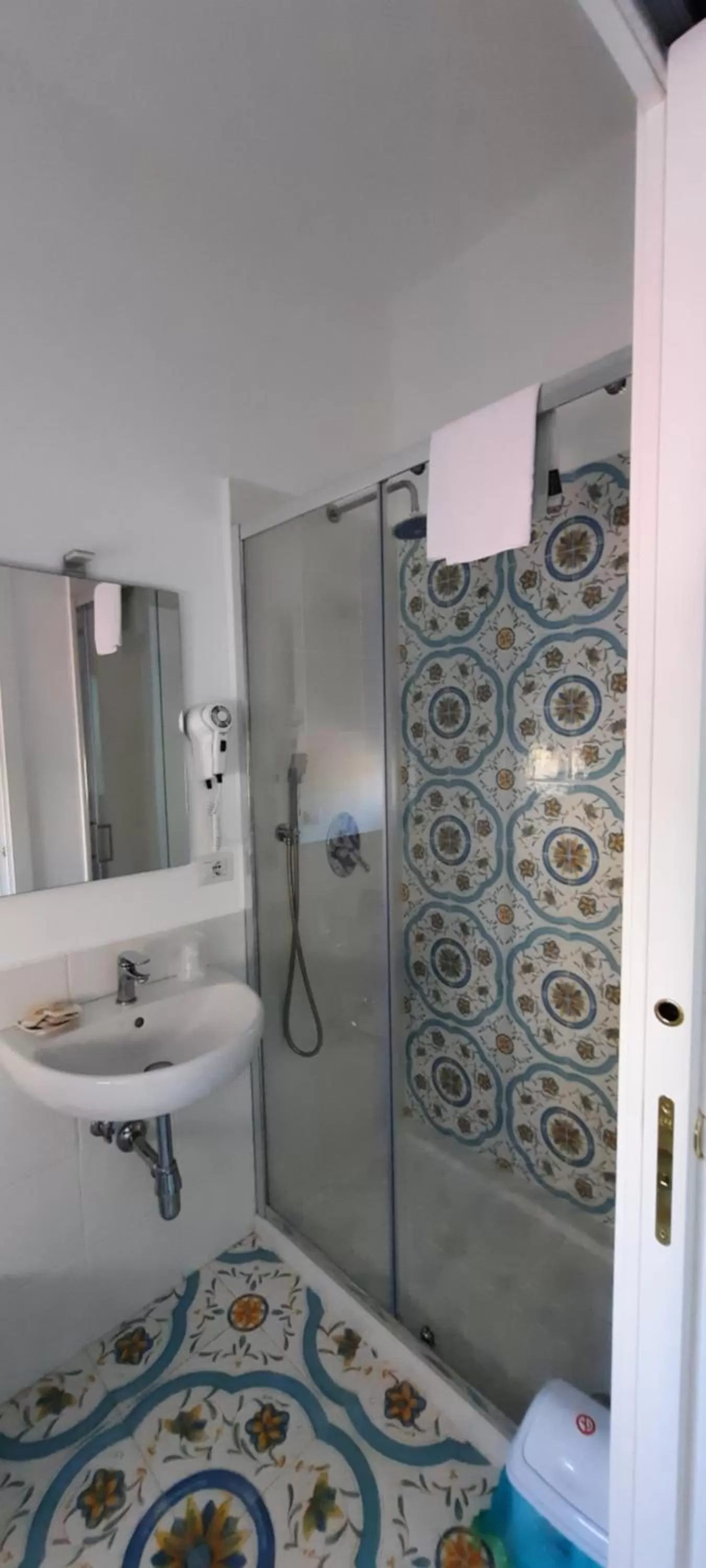 Bathroom in B & Beach