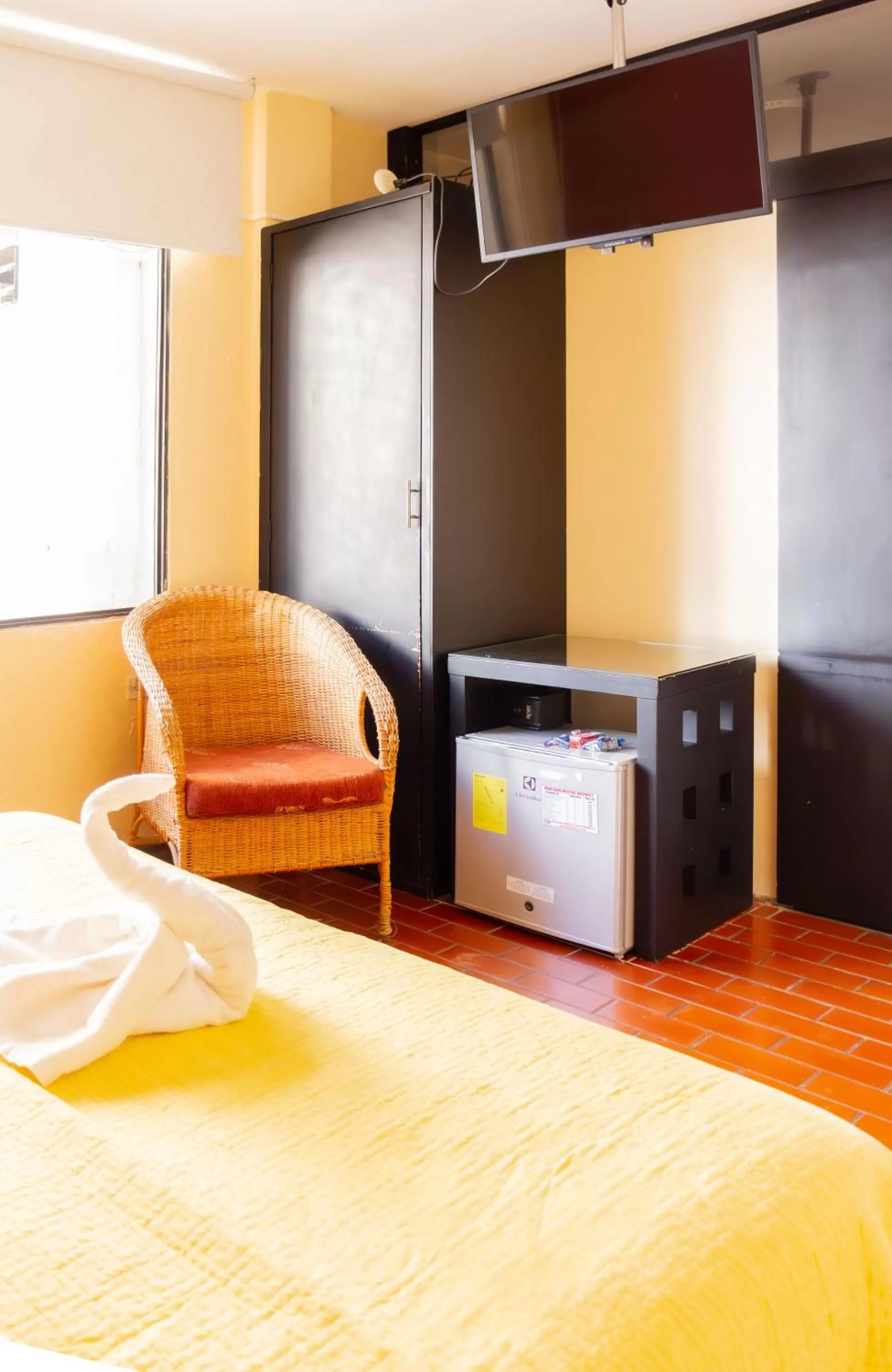 TV/Entertainment Center in Hostal Antares