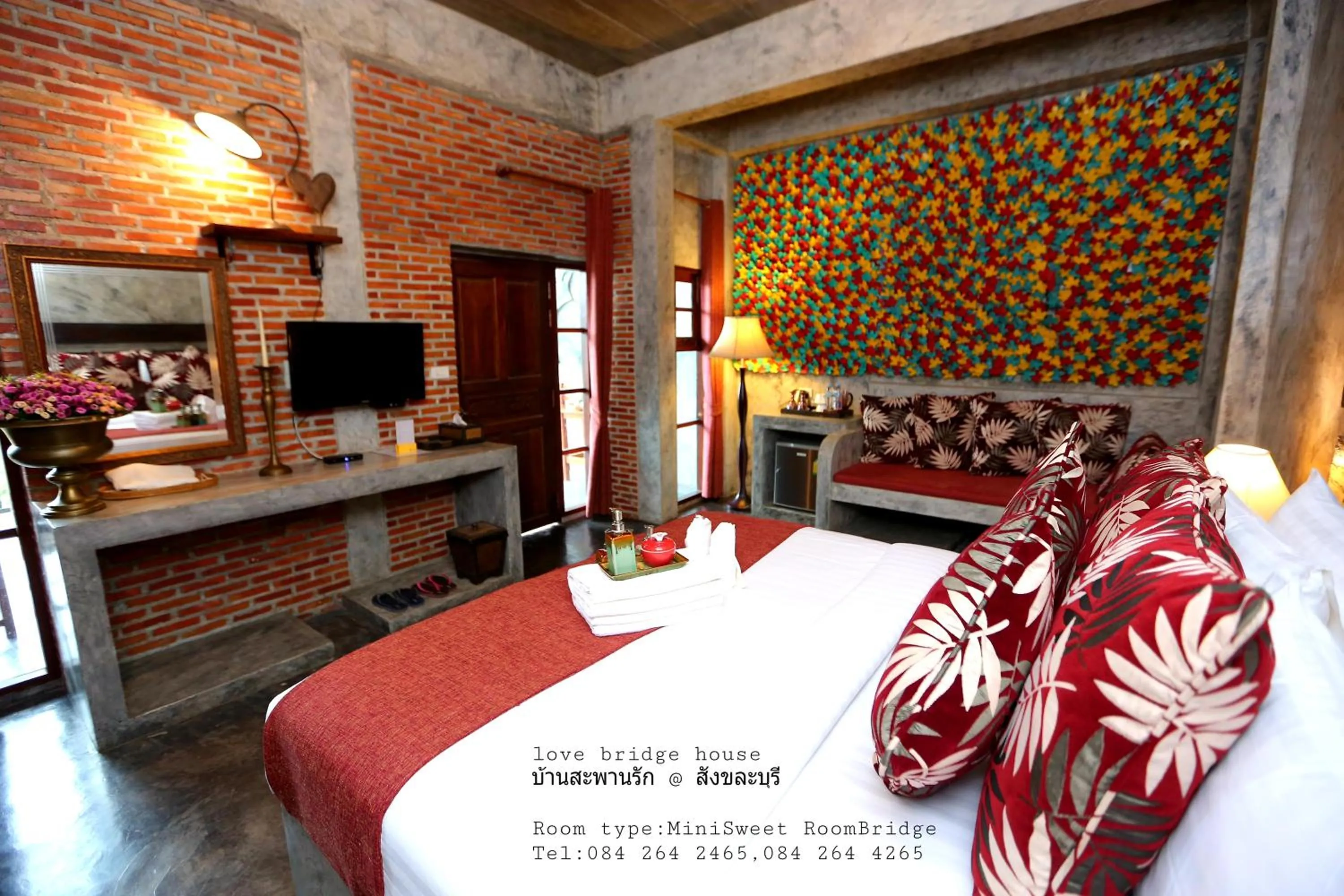 Bed in Love Bridge House บ้านสะพานรัก