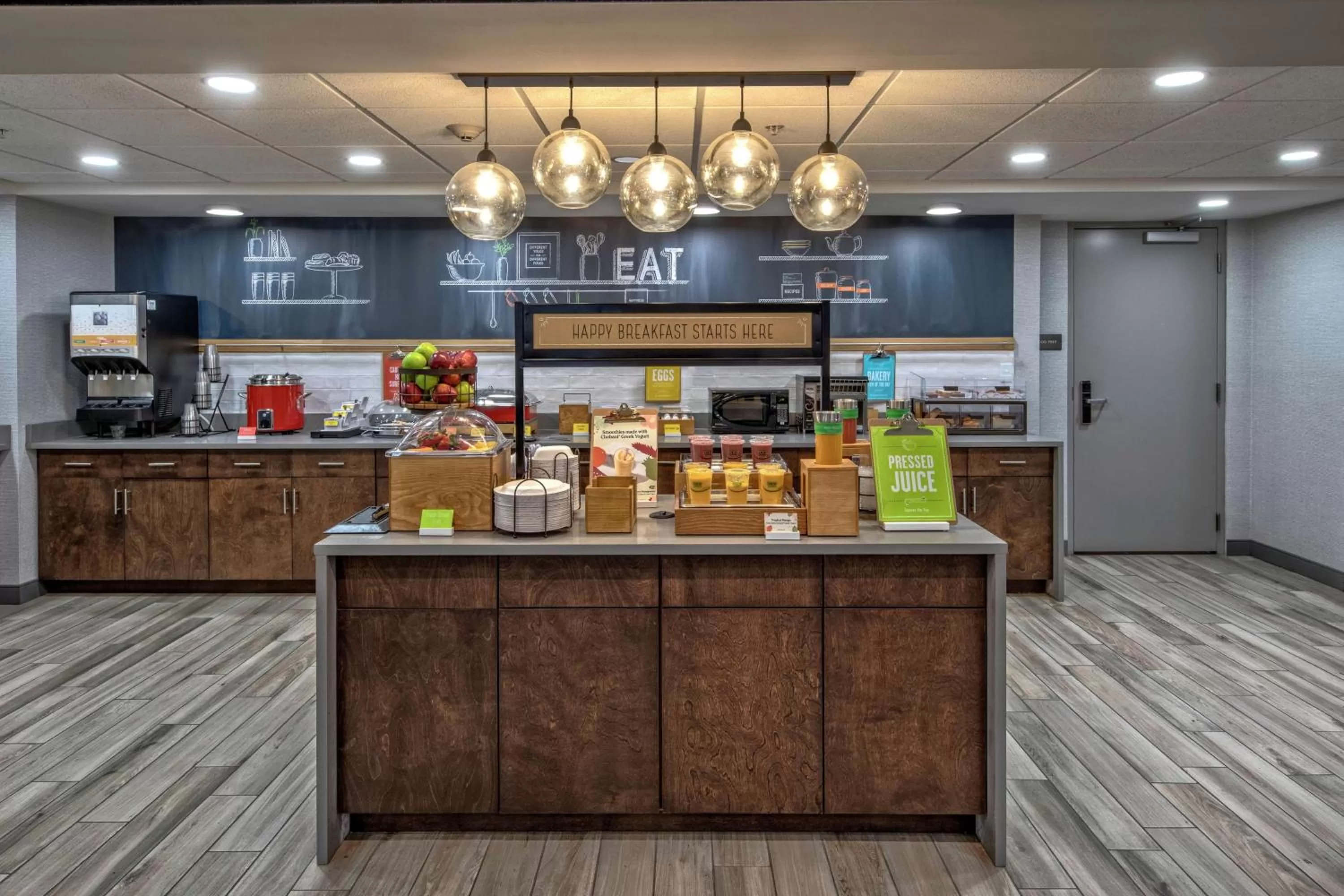 Breakfast in Hampton Inn New Albany Louisville West