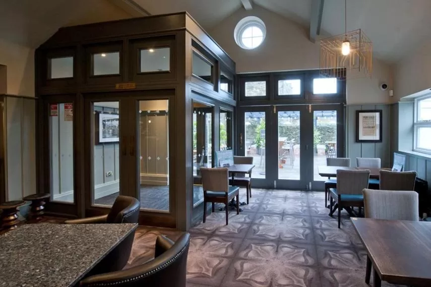 Restaurant/places to eat in The Saltoun Inn