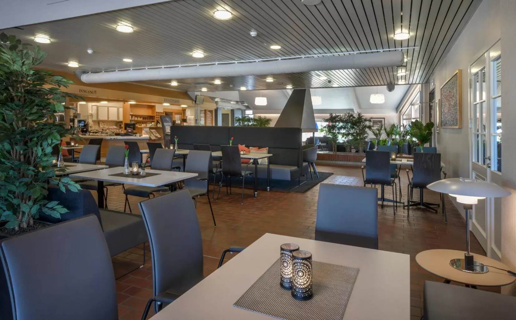 Restaurant/places to eat in Torp Hotel