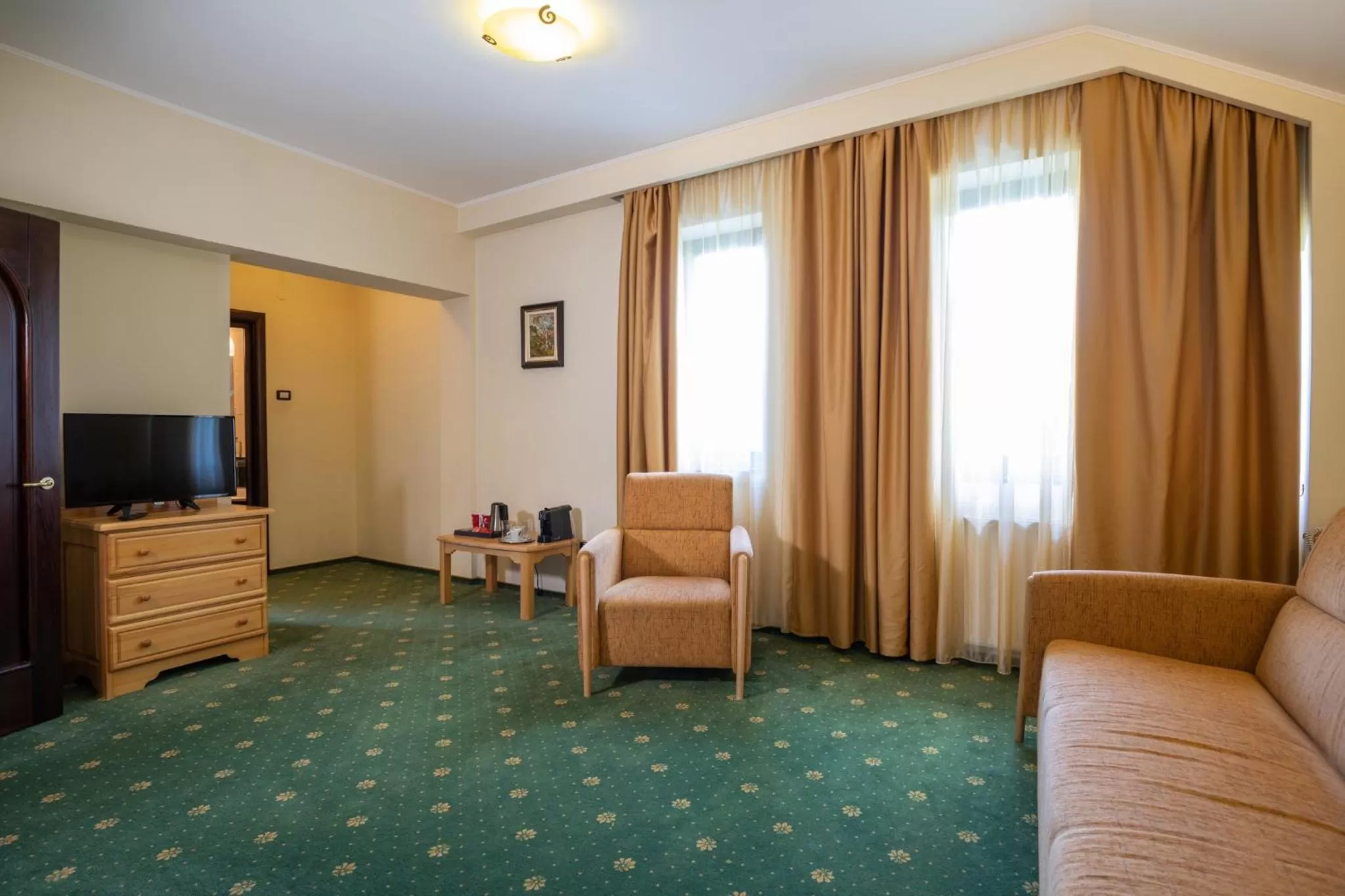 Suite in Hotel Casa Viorel jacuzzi & saunas