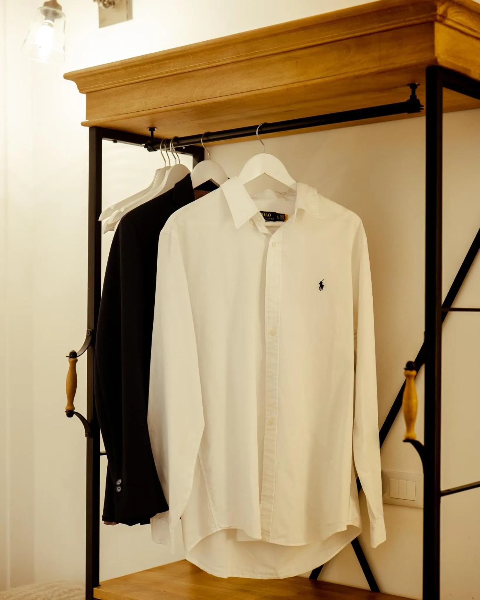 wardrobe in Domus Maris Relais Boutique Hotel