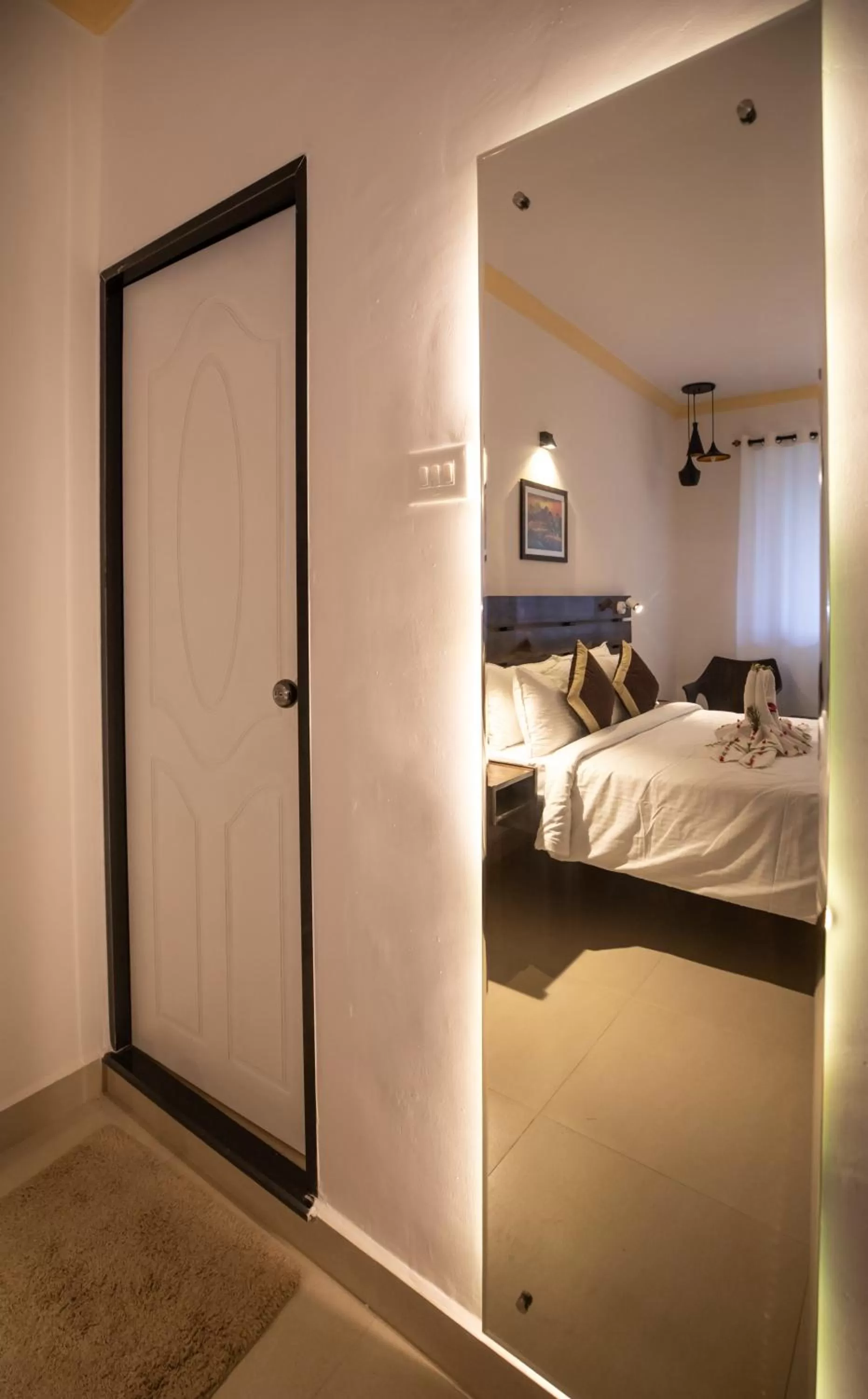 Guests, Bed in The Woodside Inn