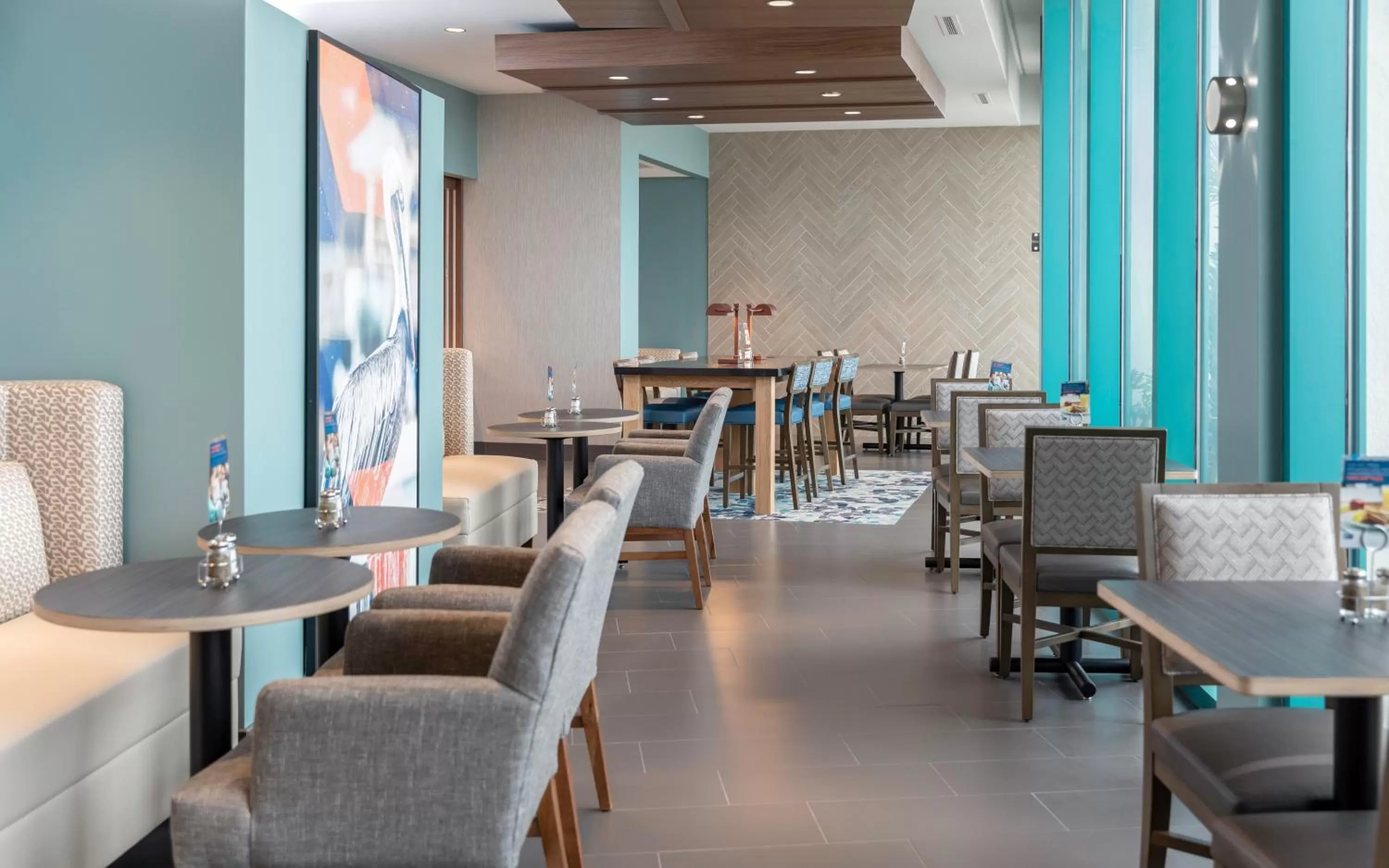 Breakfast in Holiday Inn Express Pensacola Beach by IHG