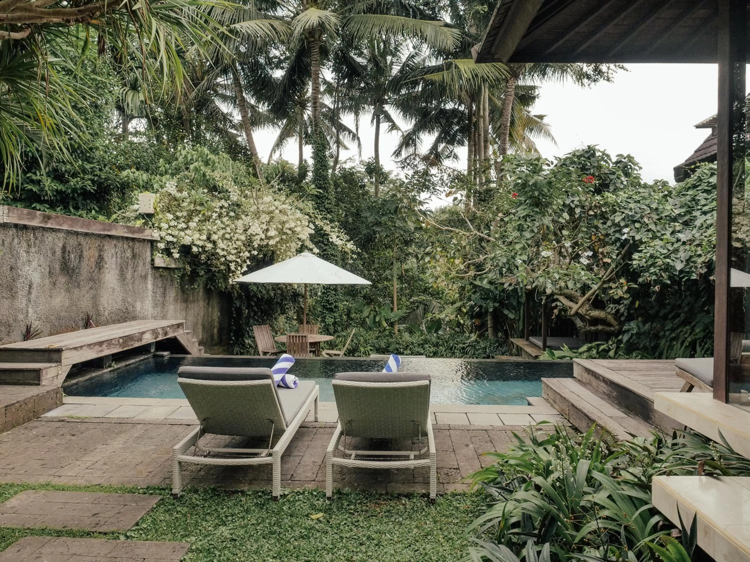Swimming pool in Surya Kembar Villas